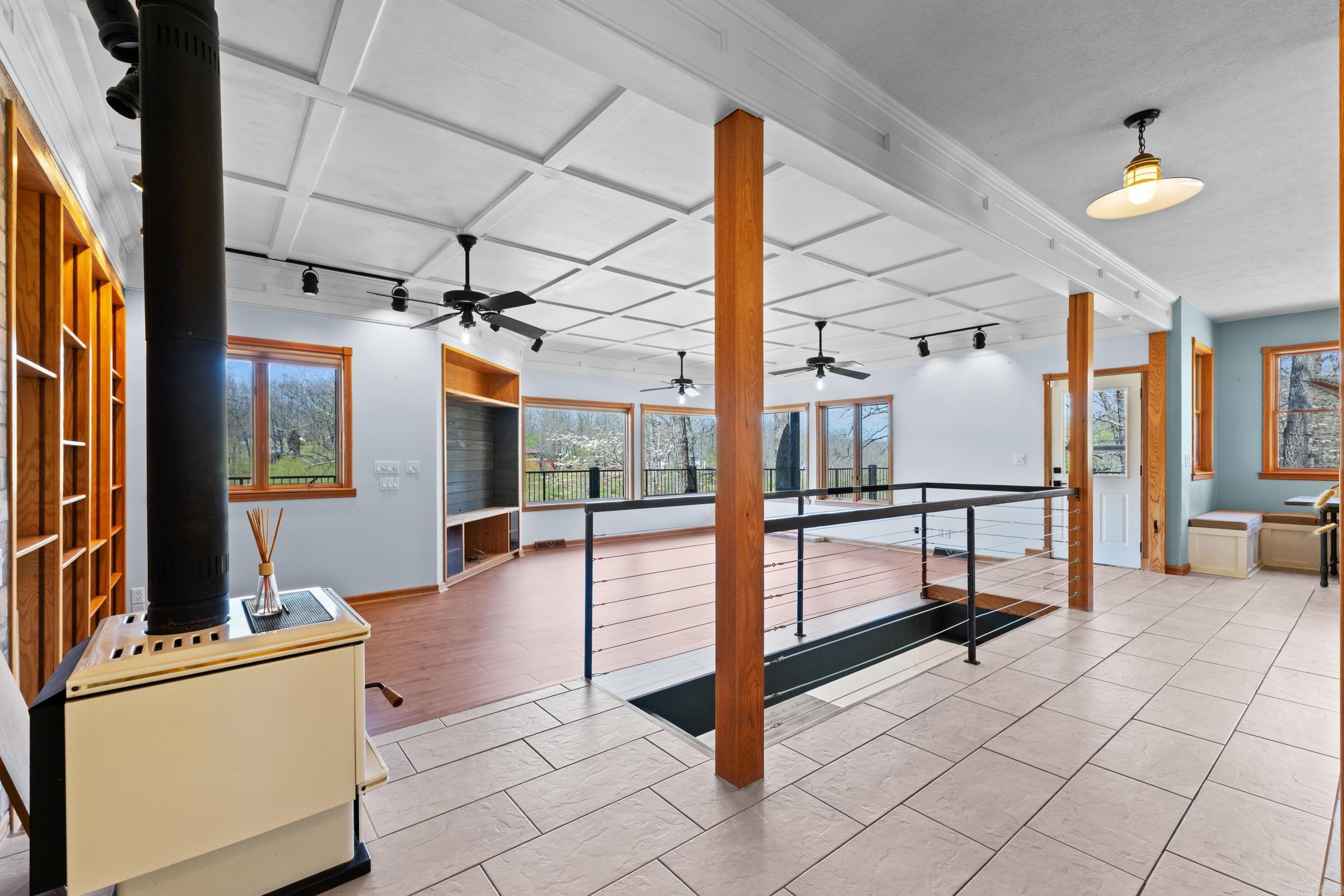 DRIFTWOOD LAKE SUB - Residential