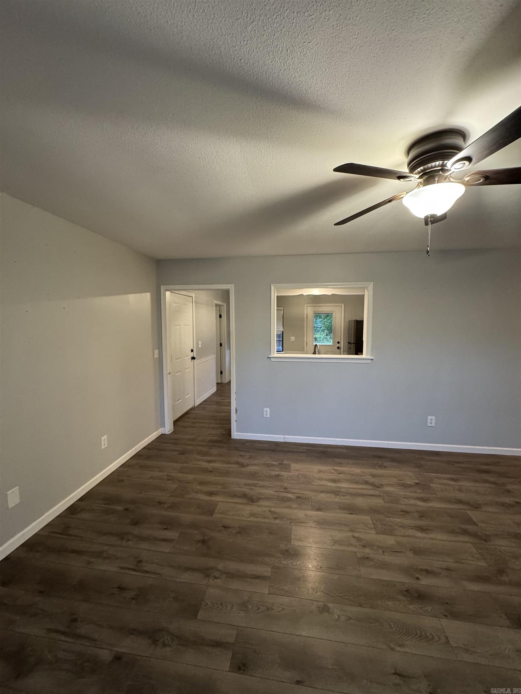 FIELDS FARM - Residential