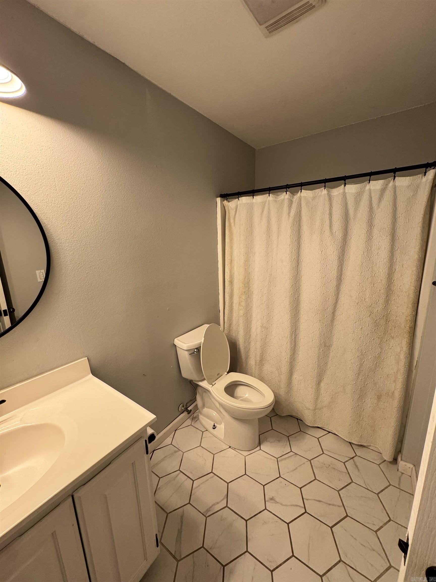 FIELDS FARM - Residential