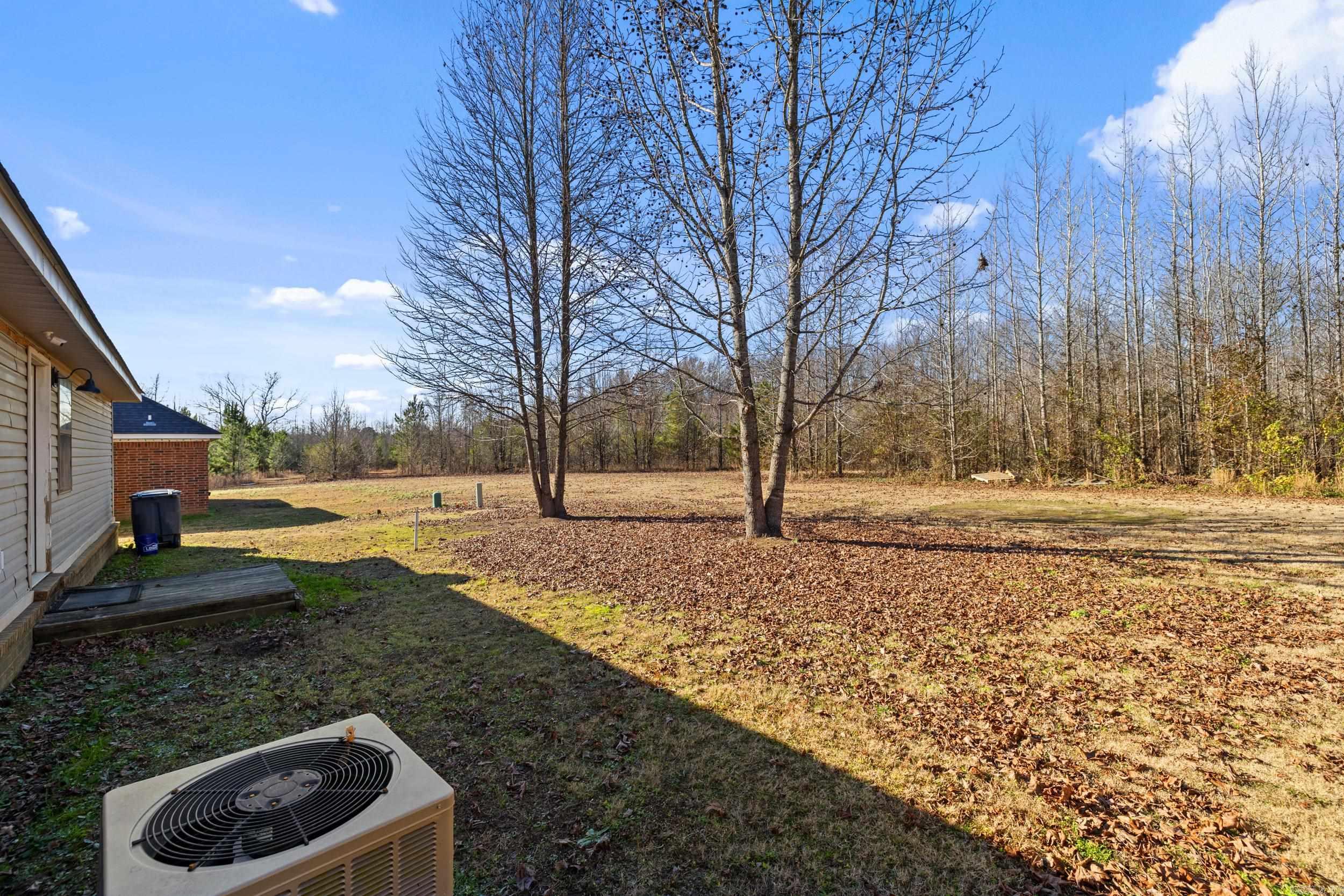 FIELDS FARM - Residential