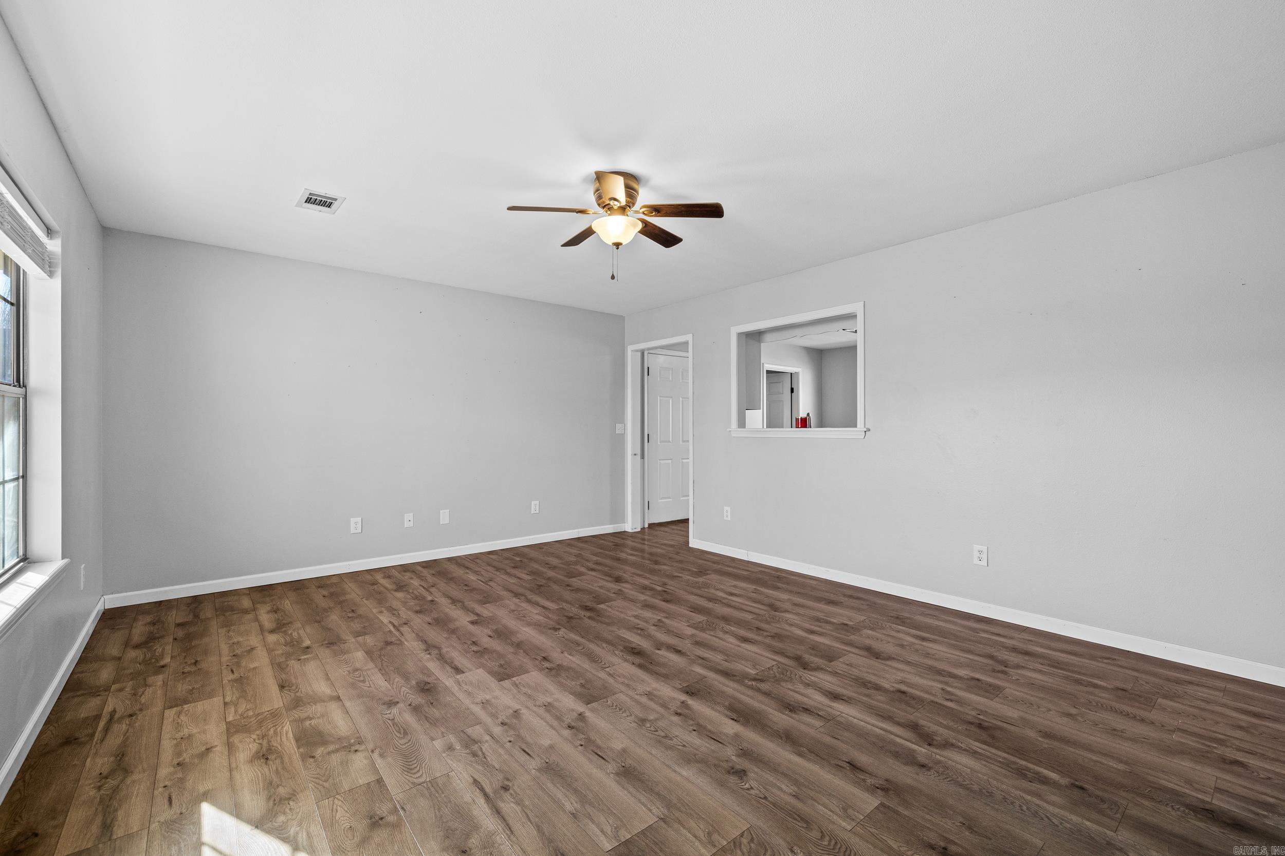 FIELDS FARM - Residential