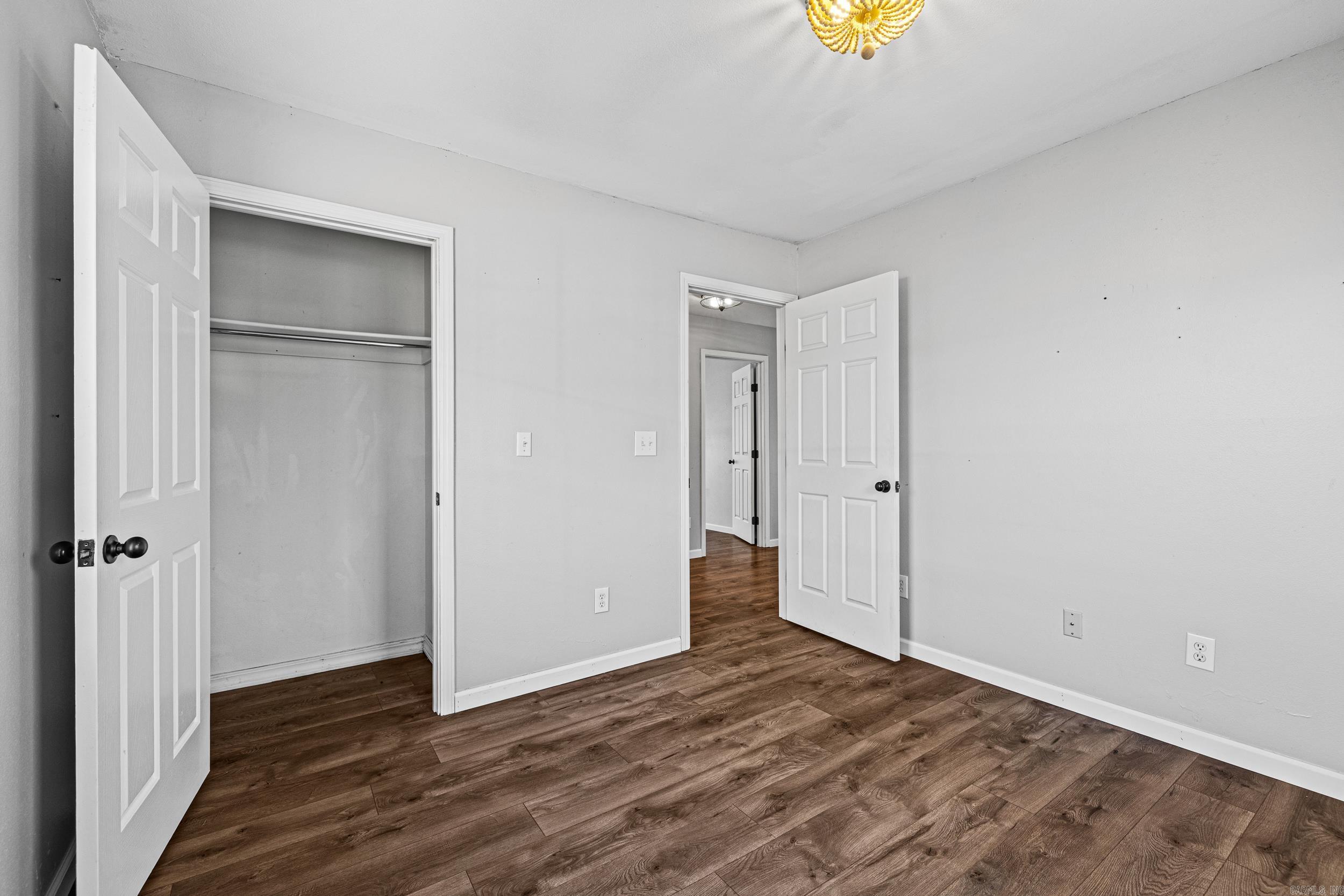 FIELDS FARM - Residential