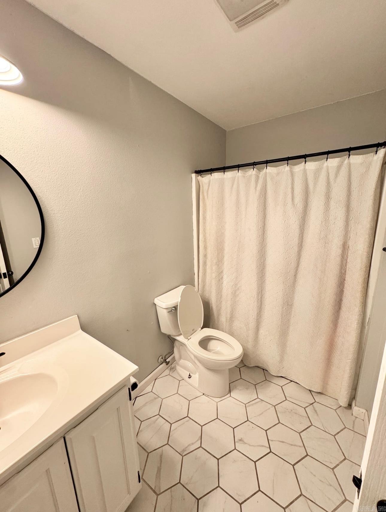 FIELDS FARM - Residential