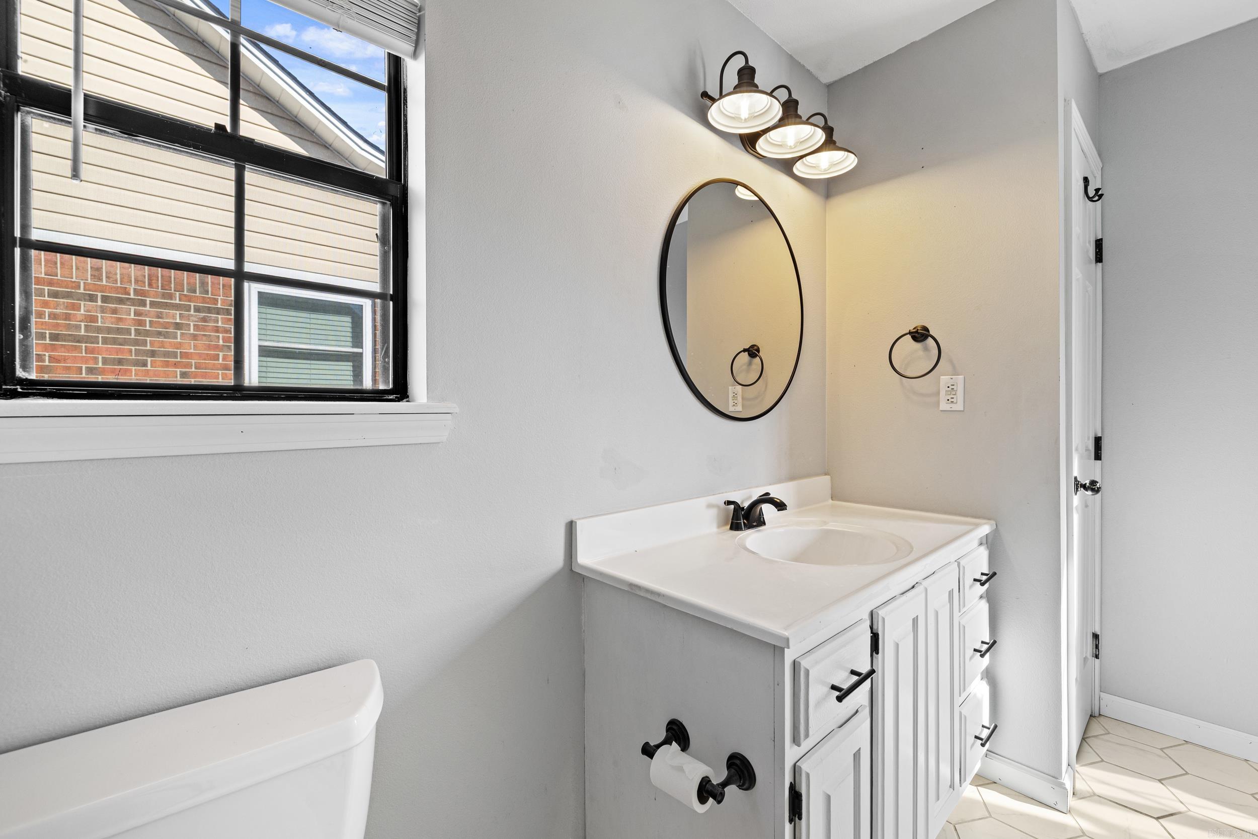 FIELDS FARM - Residential