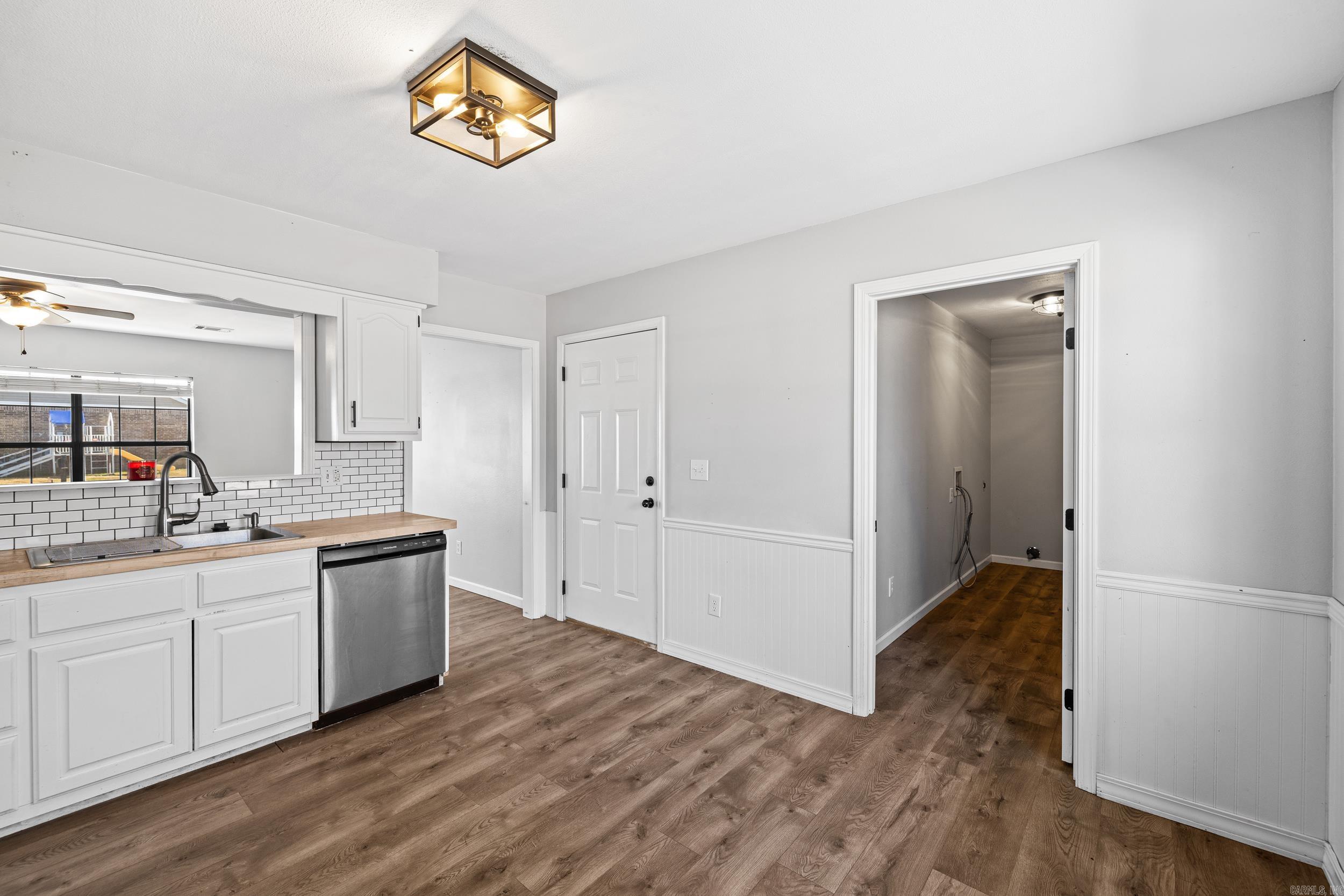 FIELDS FARM - Residential