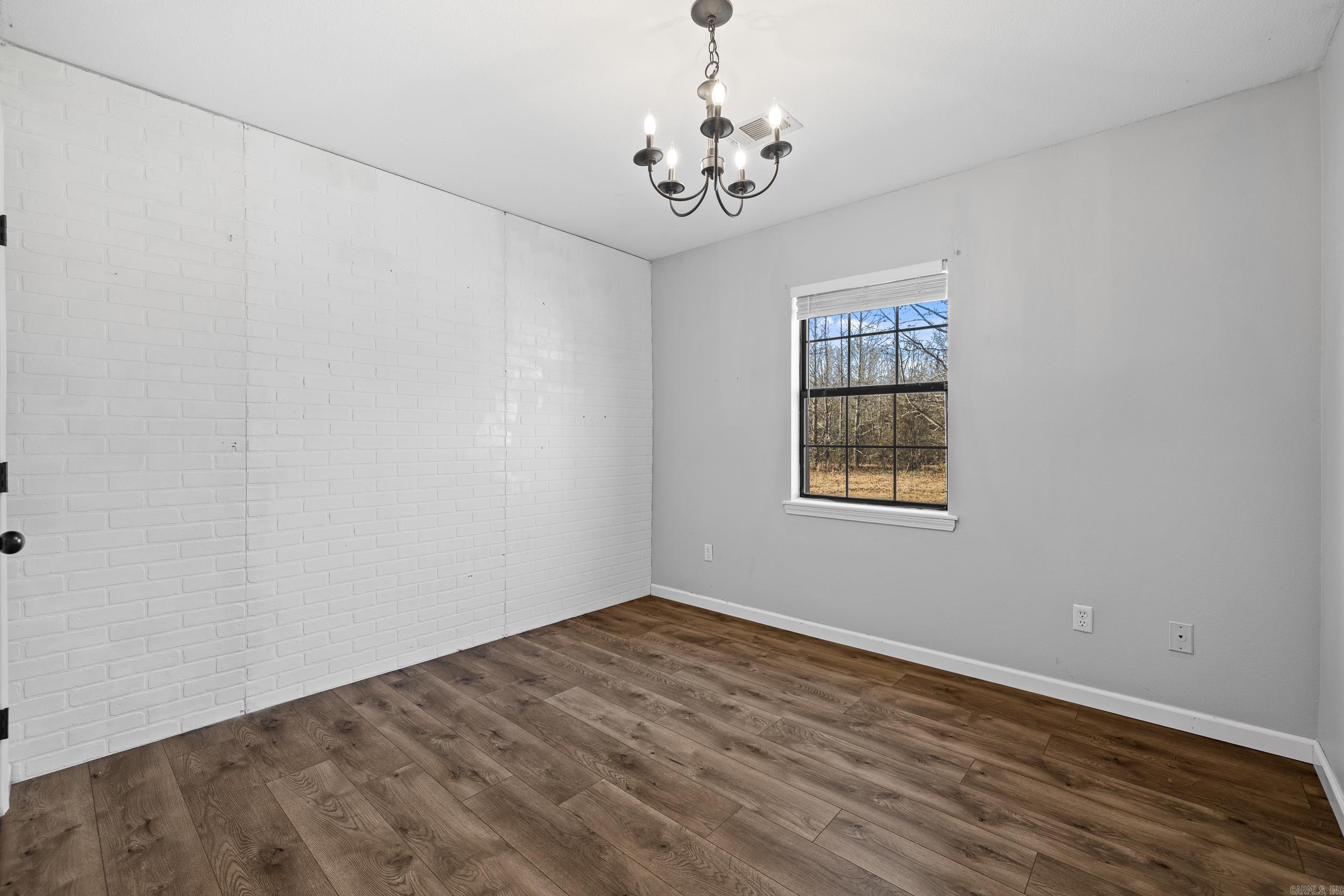 FIELDS FARM - Residential