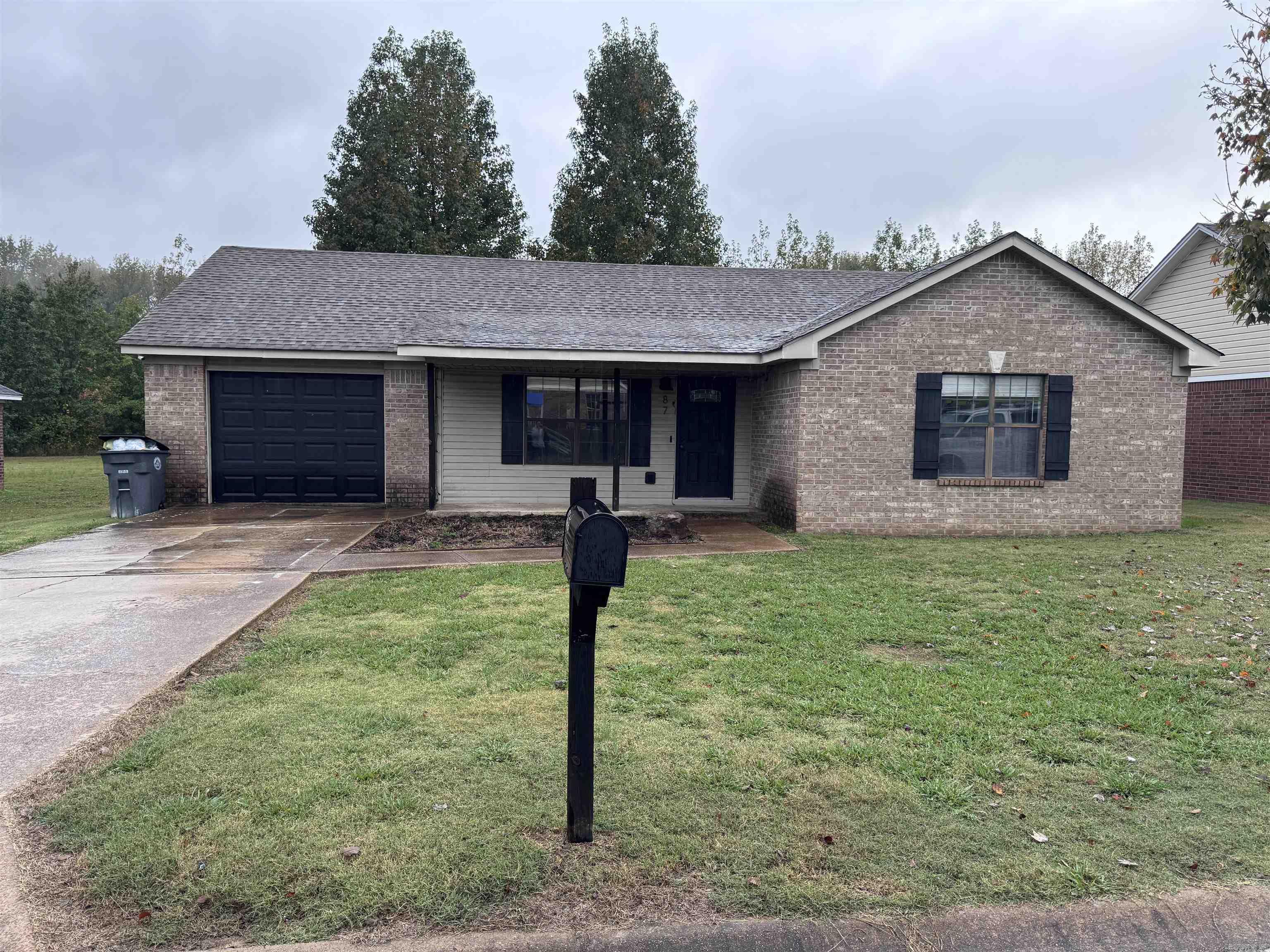 FIELDS FARM - Residential