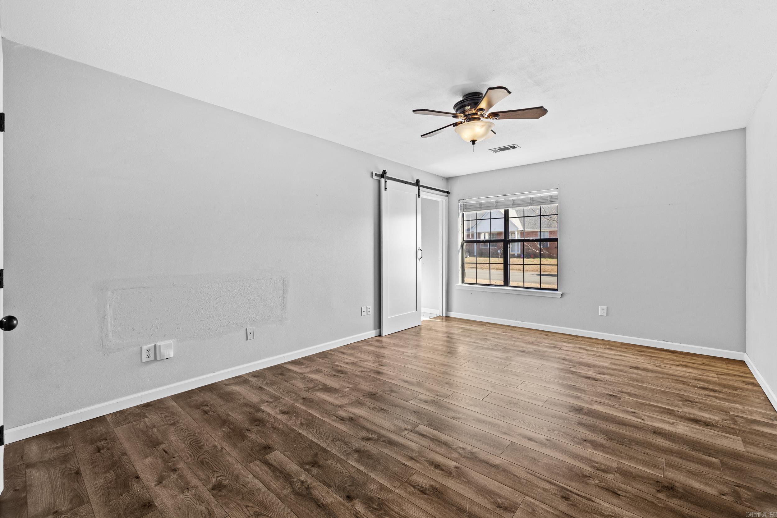 FIELDS FARM - Residential