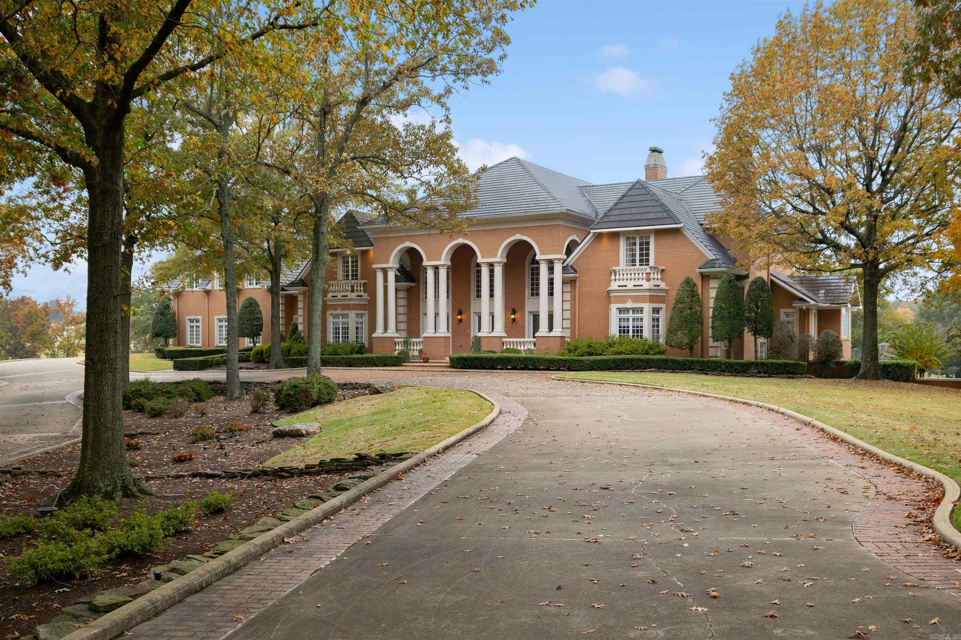 Ridgepointe - Residential