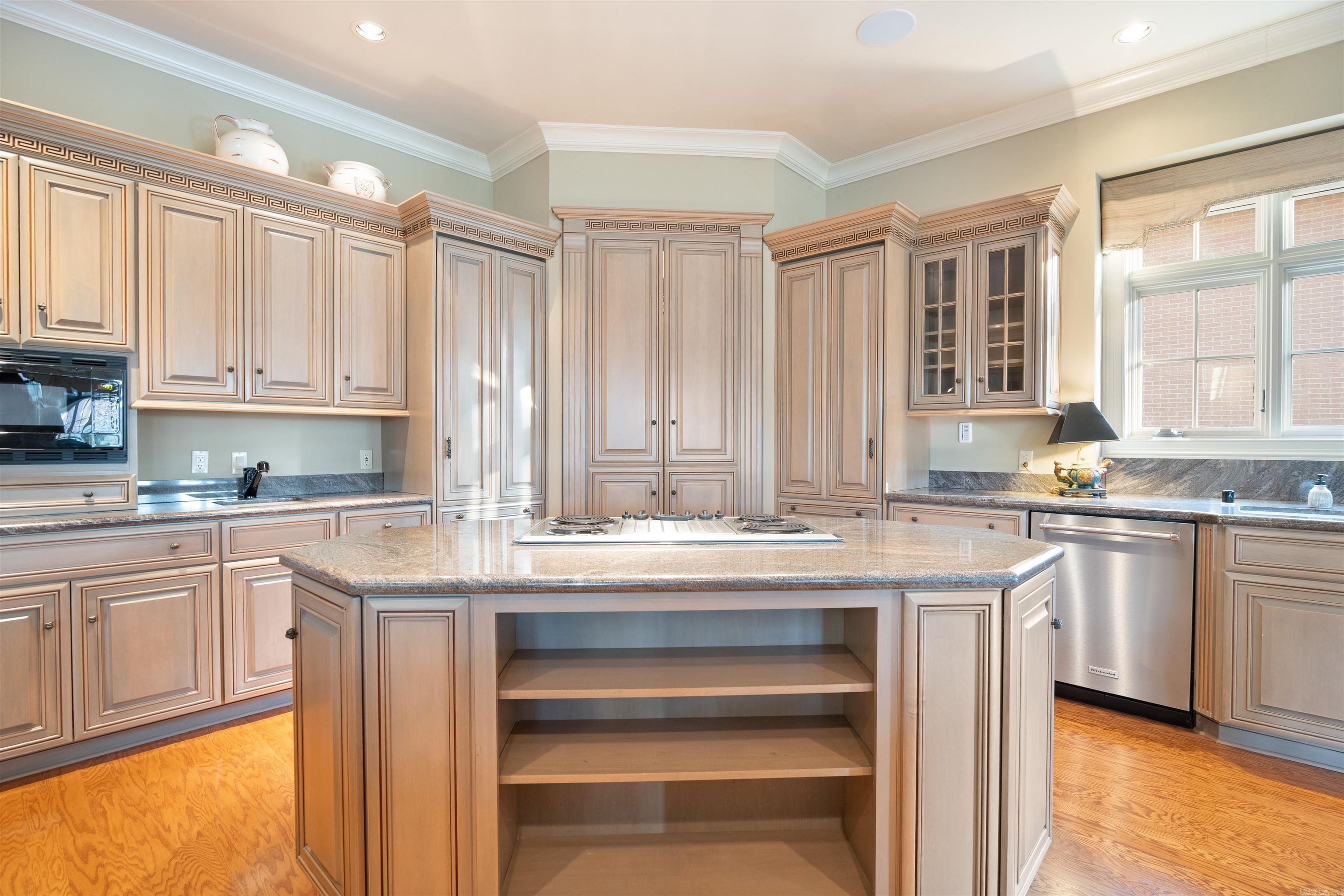 Ridgepointe - Residential