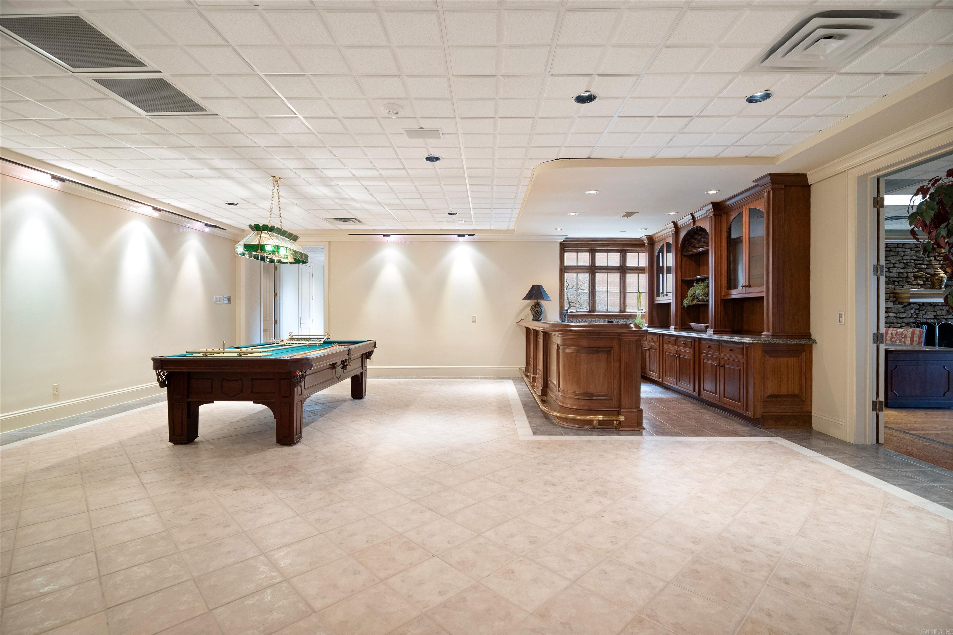 Ridgepointe - Residential