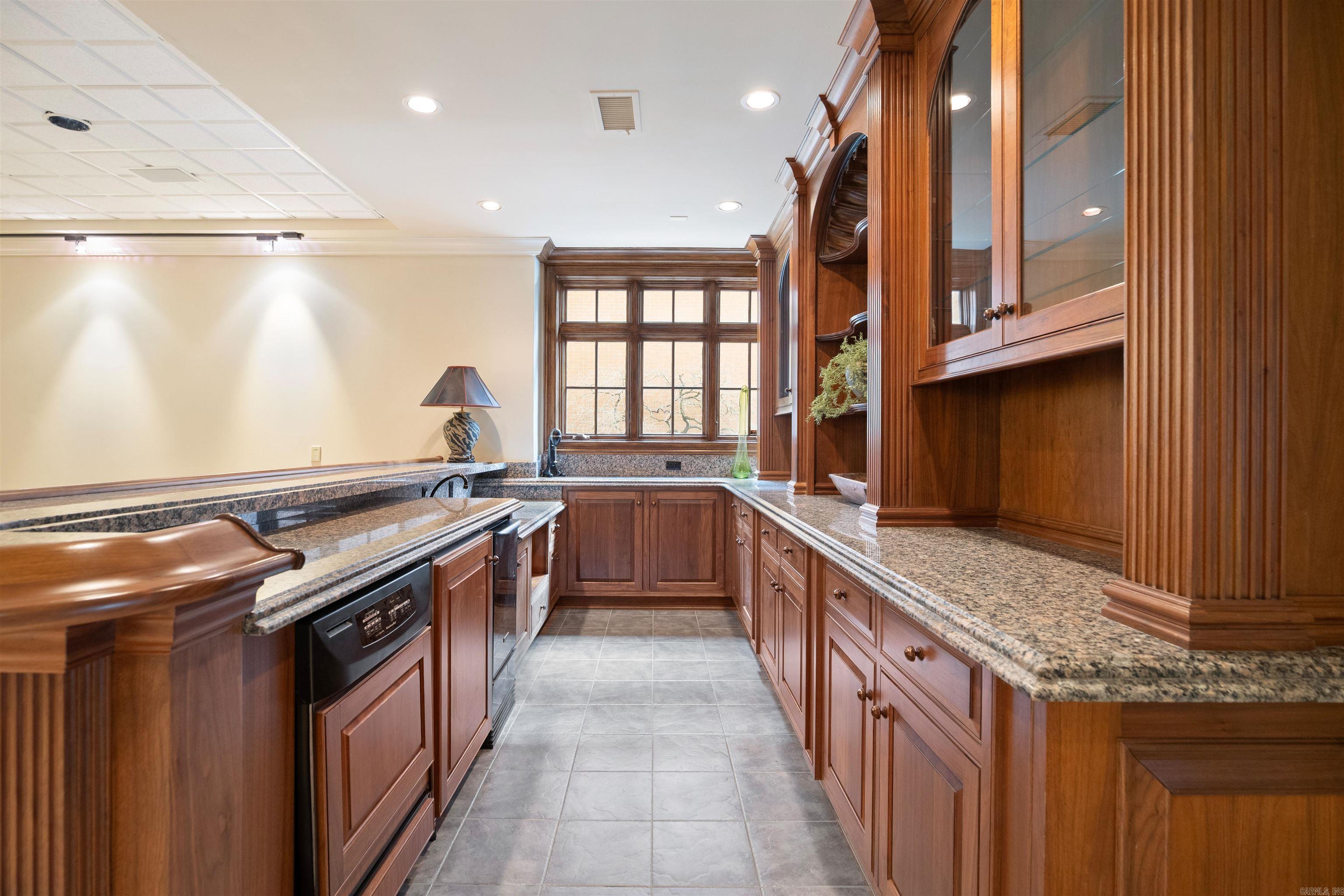 Ridgepointe - Residential