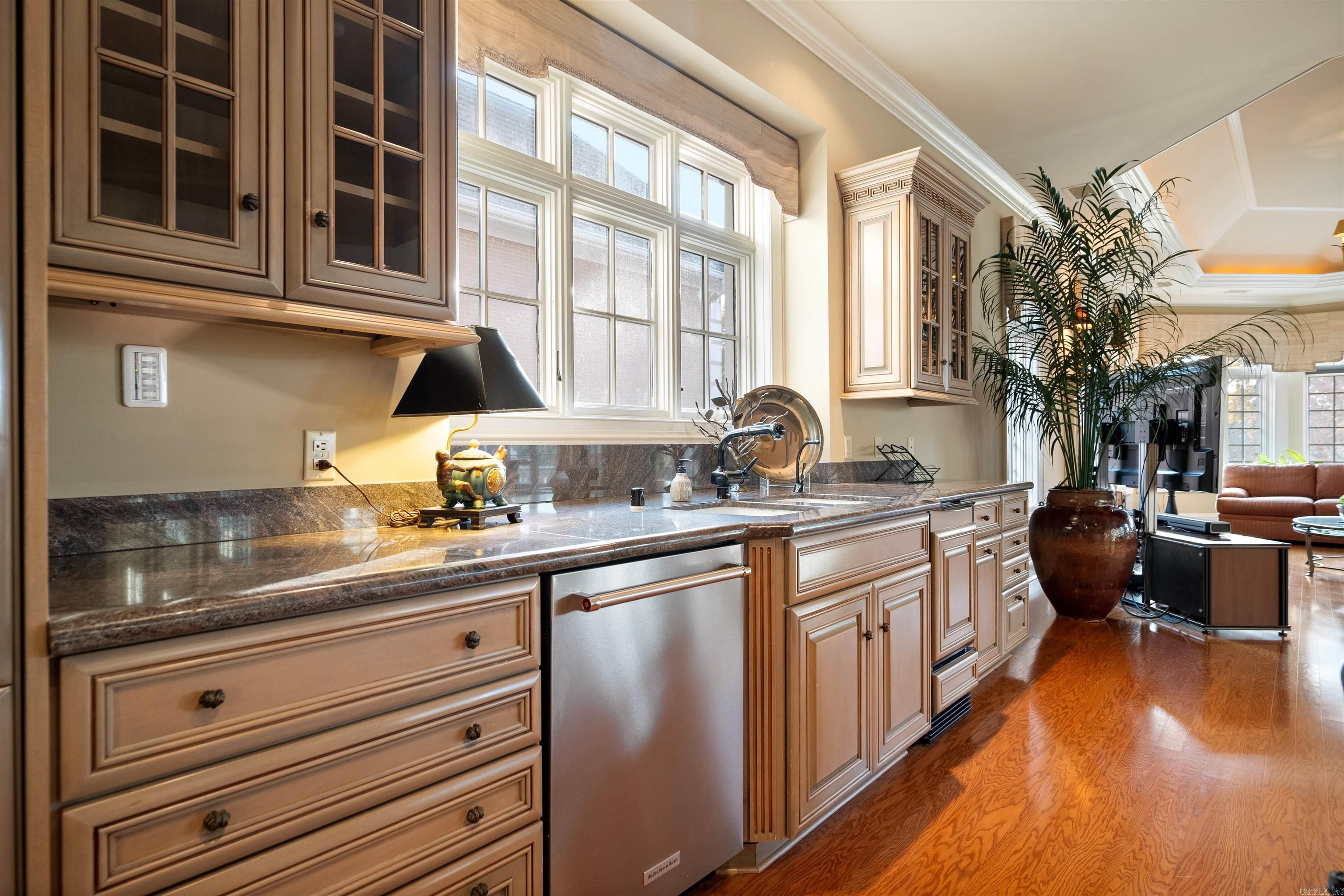 Ridgepointe - Residential