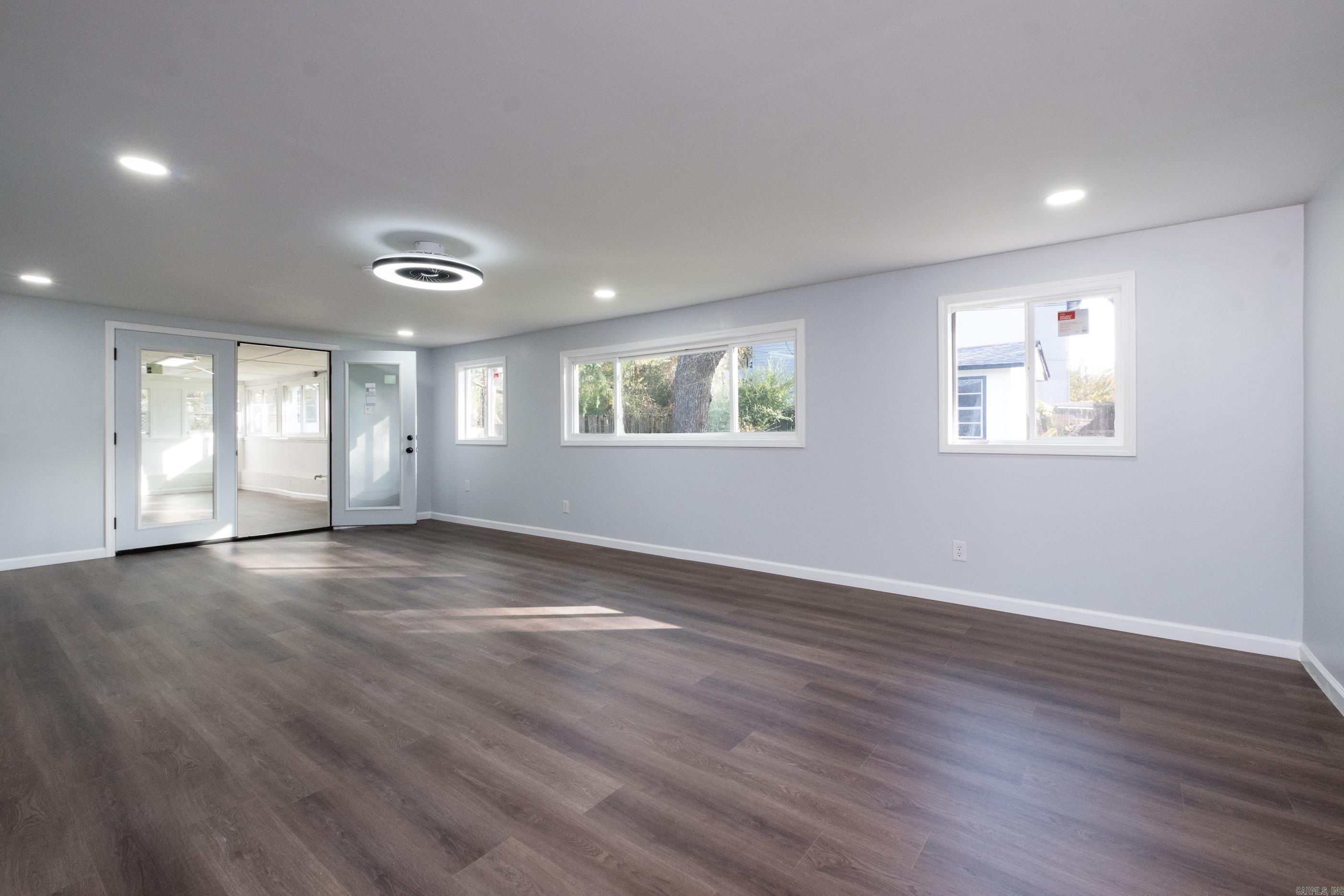 SUNNYMEADE - Residential