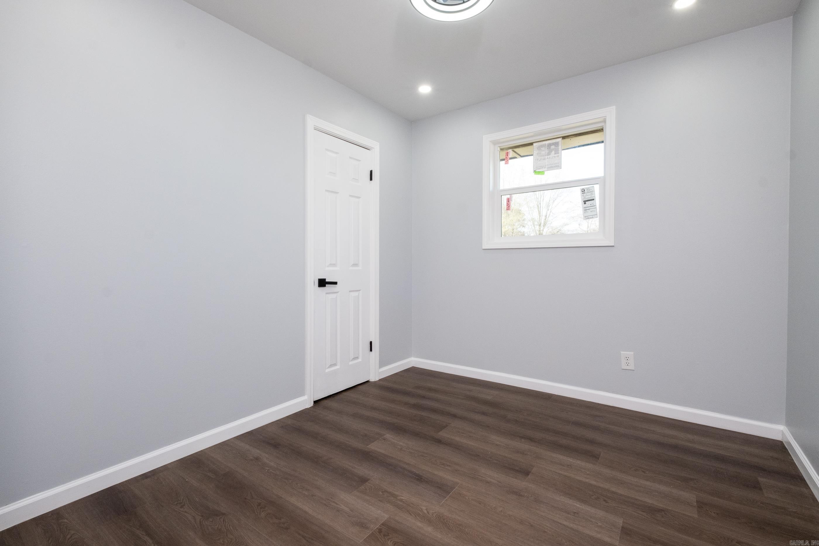 SUNNYMEADE - Residential