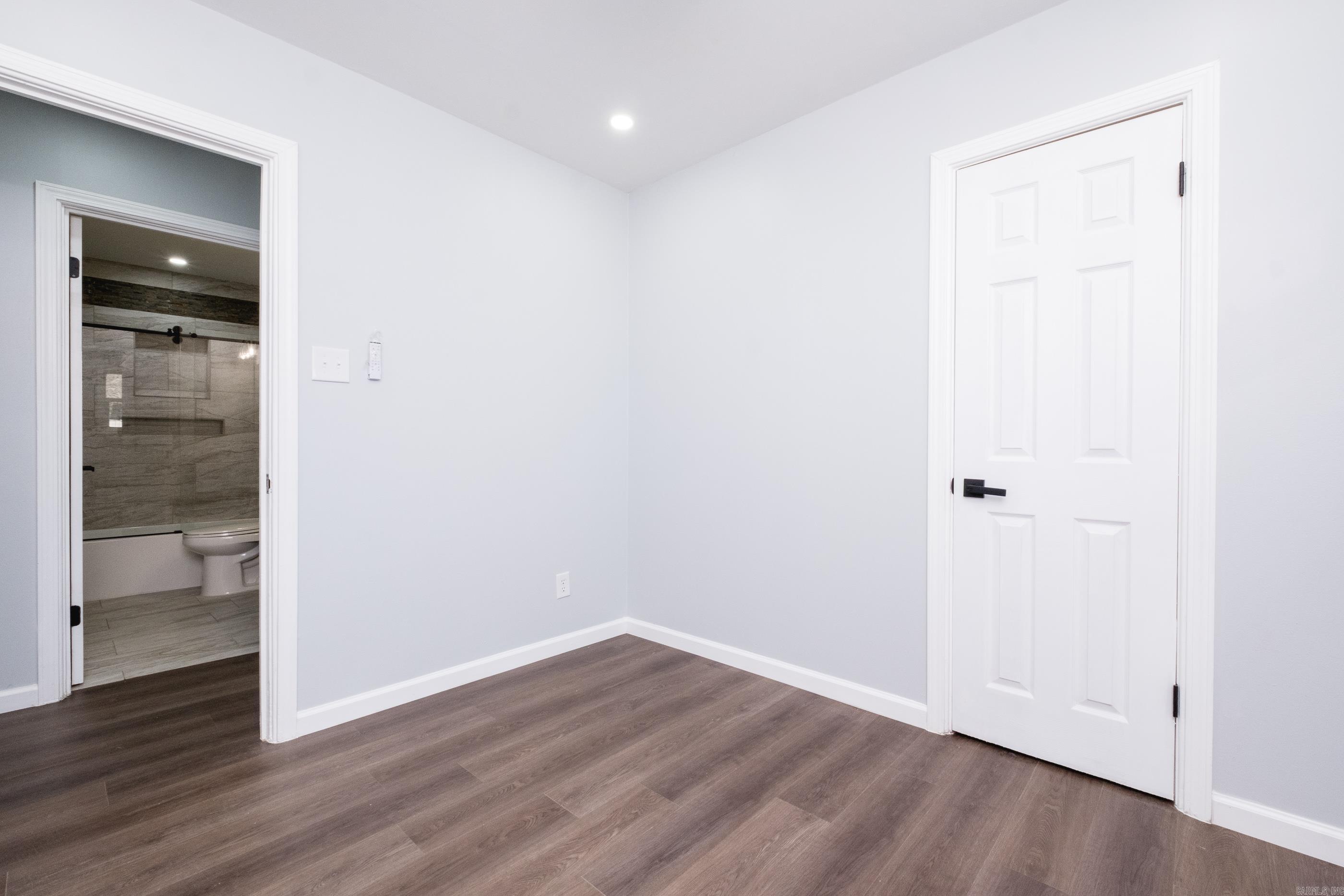 SUNNYMEADE - Residential