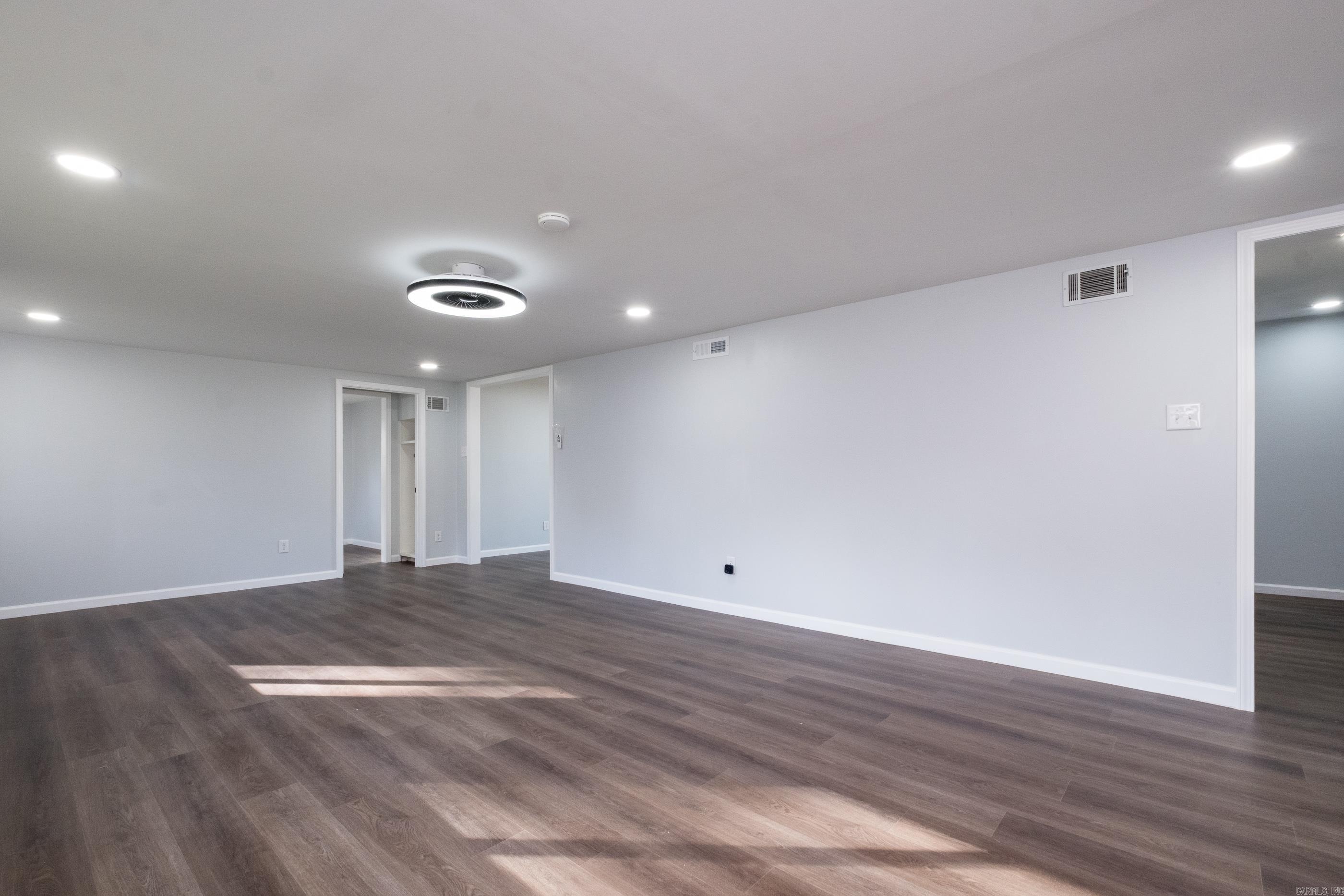 SUNNYMEADE - Residential