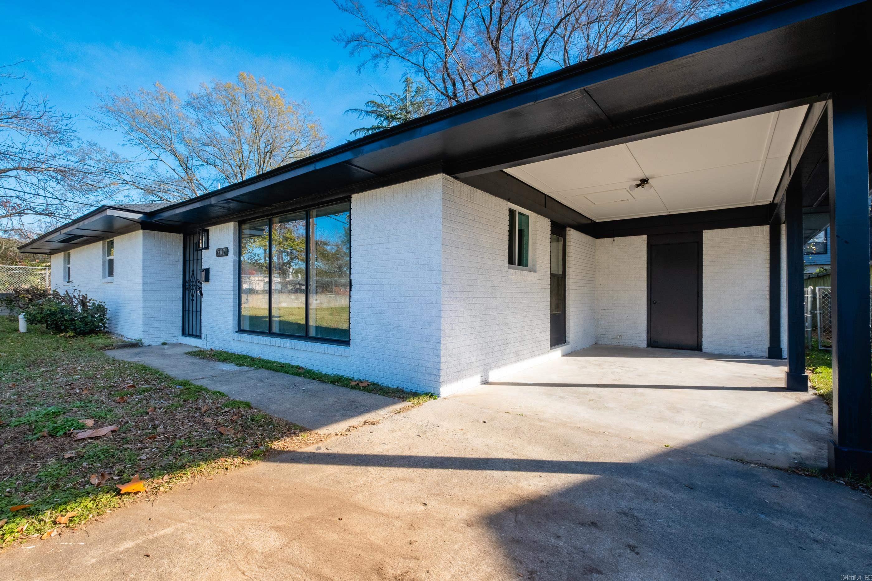 SUNNYMEADE - Residential