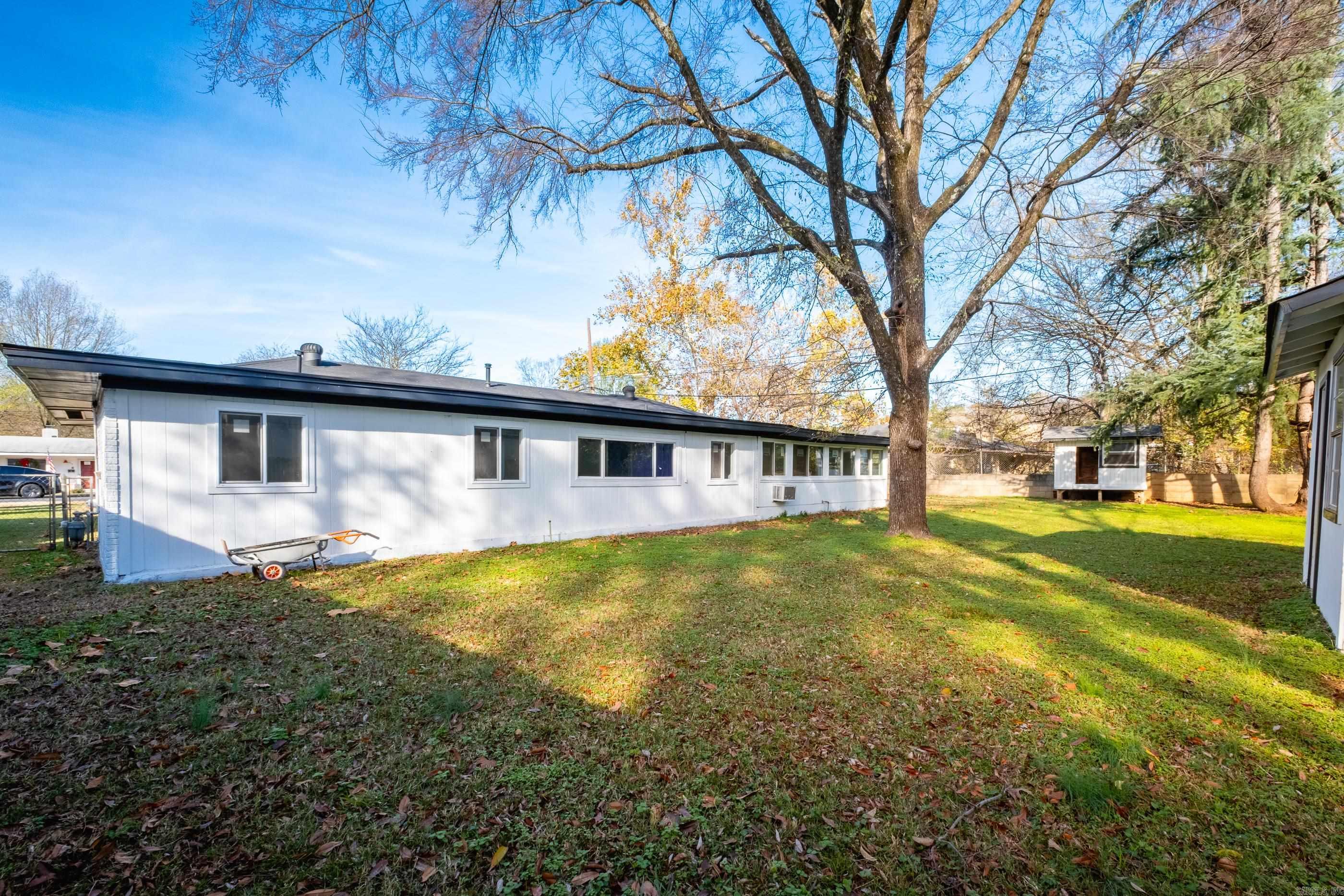 SUNNYMEADE - Residential