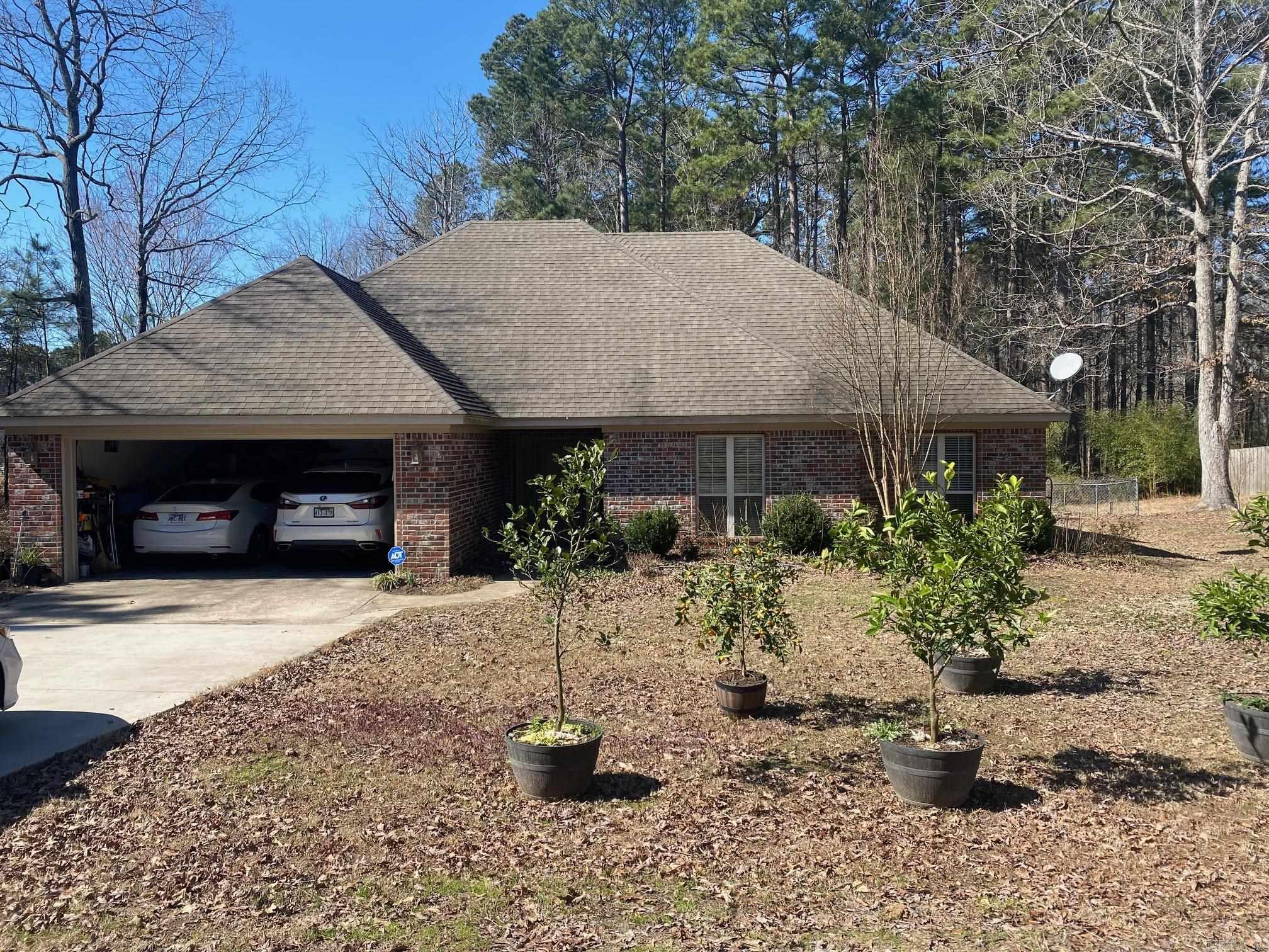 MAPLE CREEK FARMS - Residential