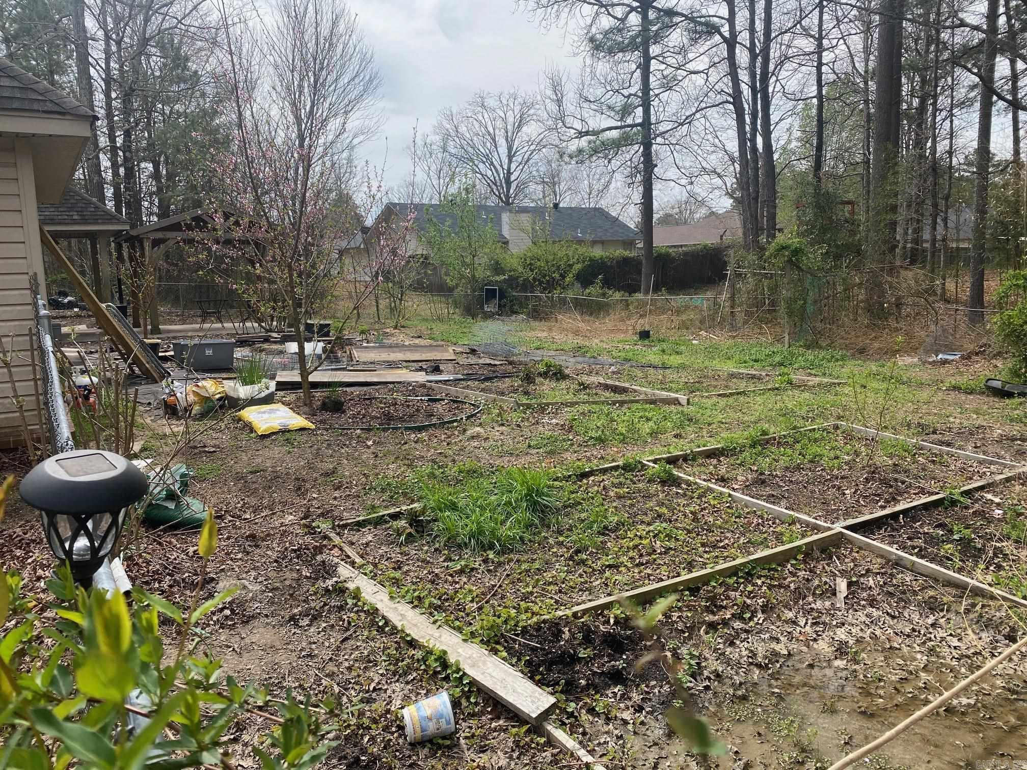 MAPLE CREEK FARMS - Residential