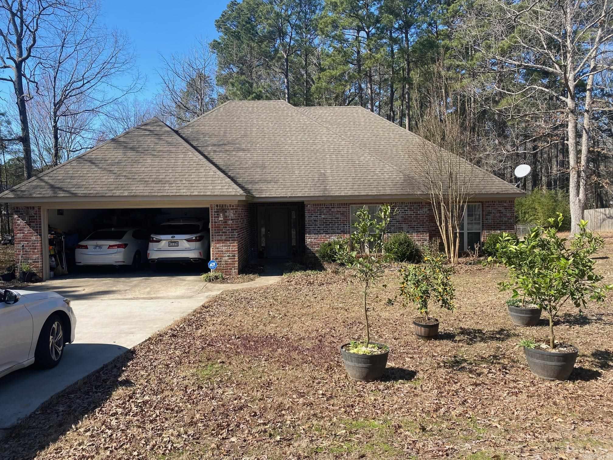 MAPLE CREEK FARMS - Residential