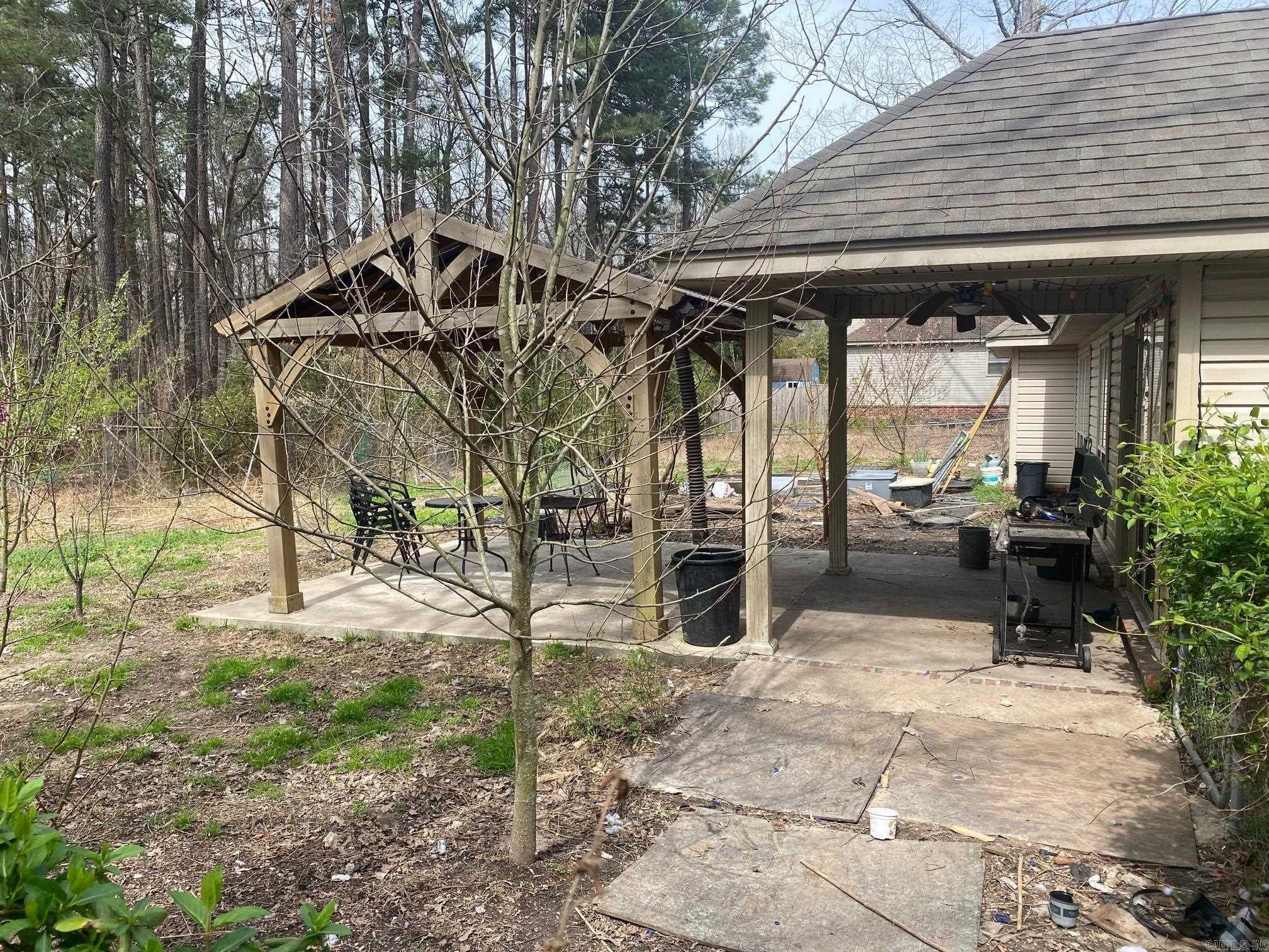 MAPLE CREEK FARMS - Residential