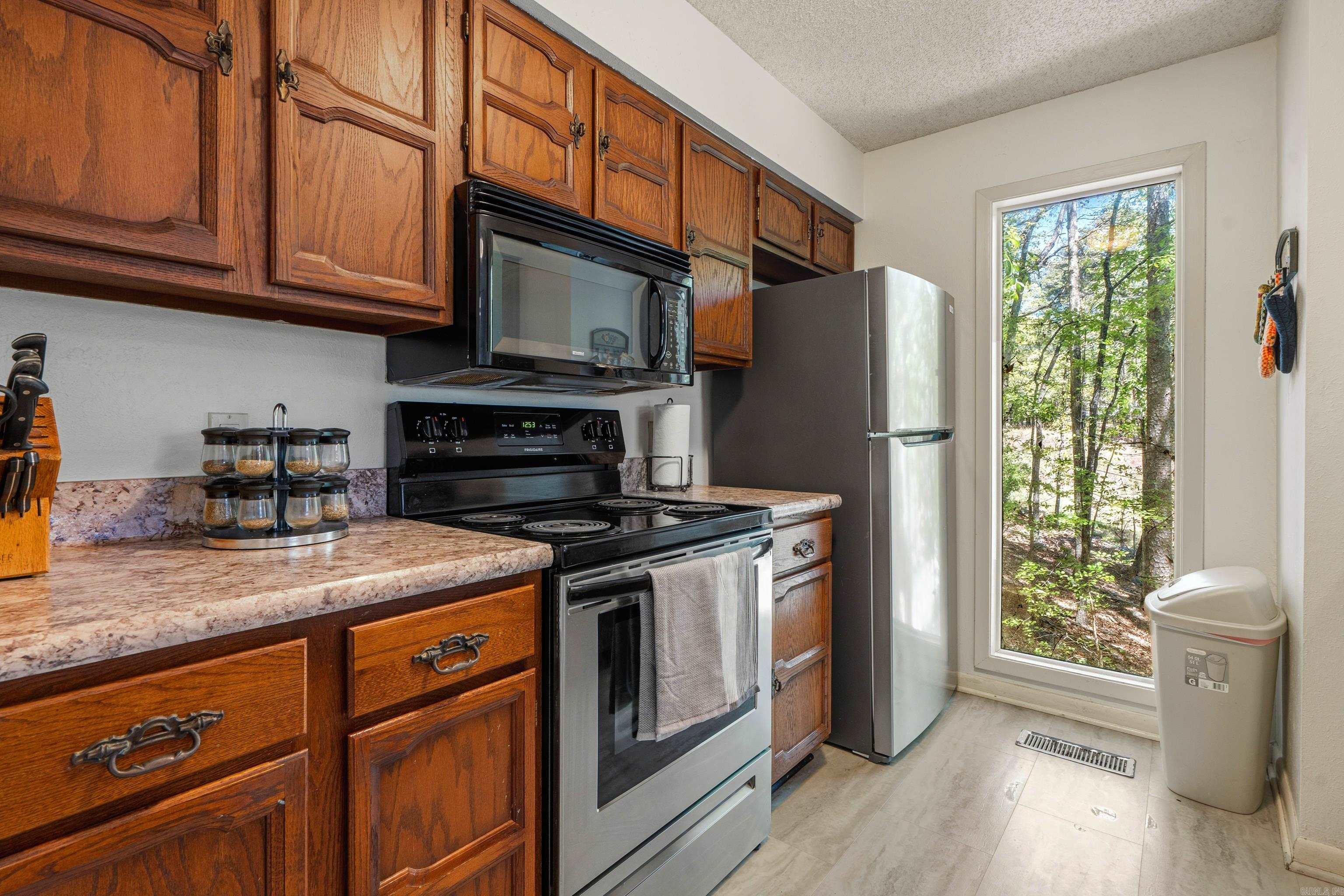 Madrid Courts - Residential