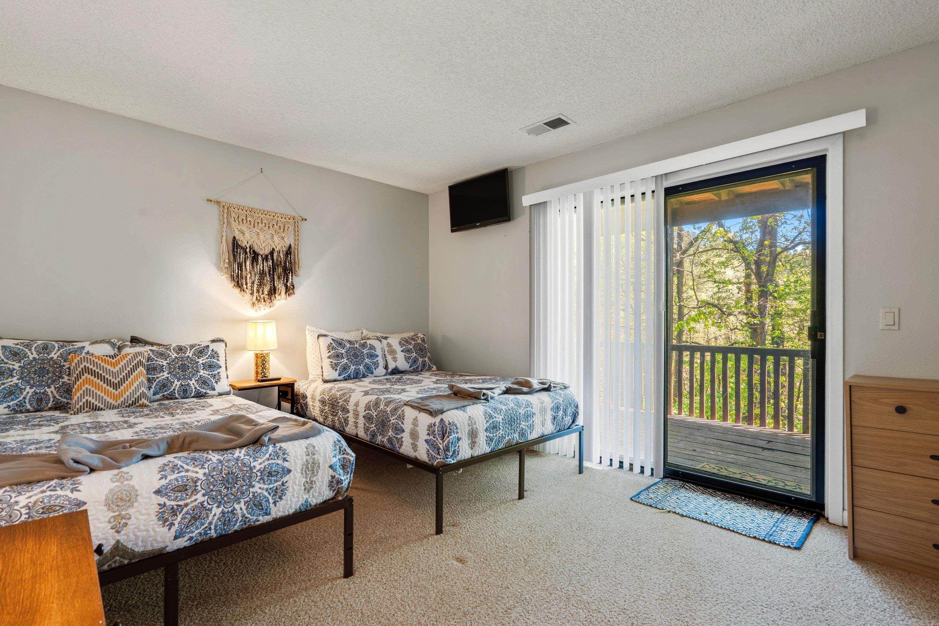 Madrid Courts - Residential