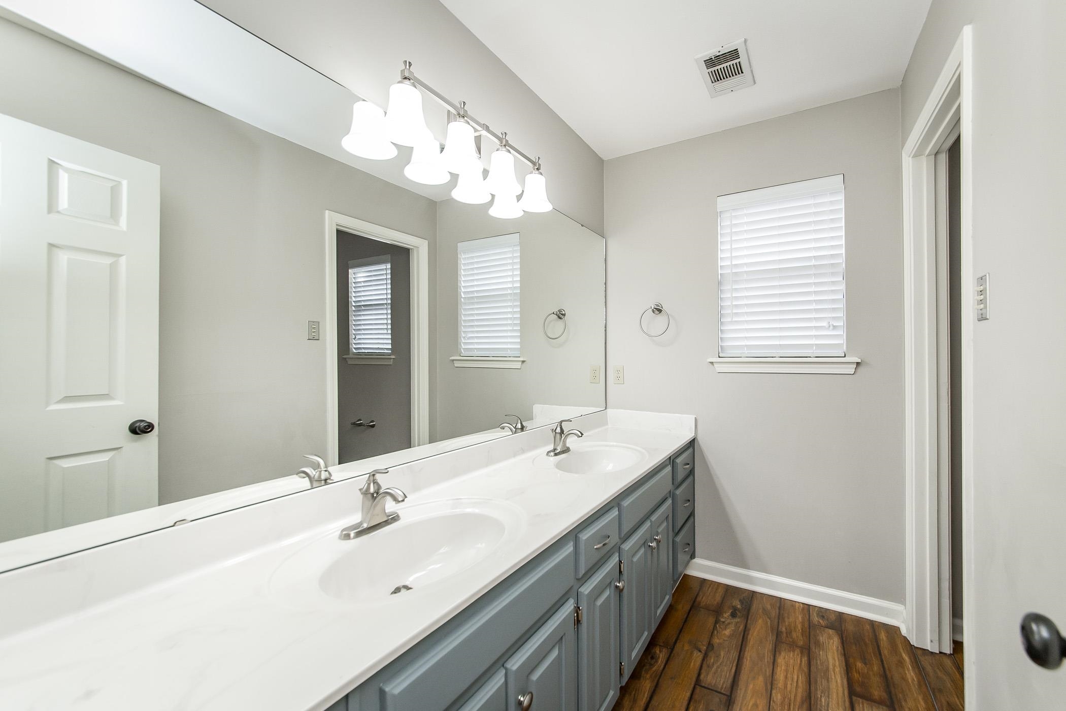 WINDSOR VALLEY ADDN - Residential