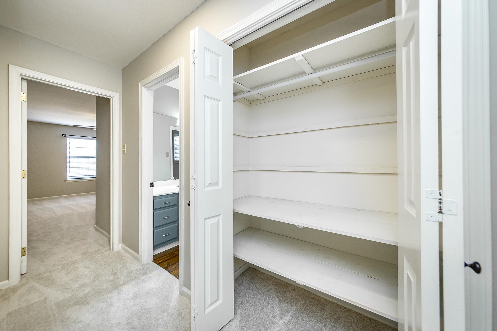 WINDSOR VALLEY ADDN - Residential