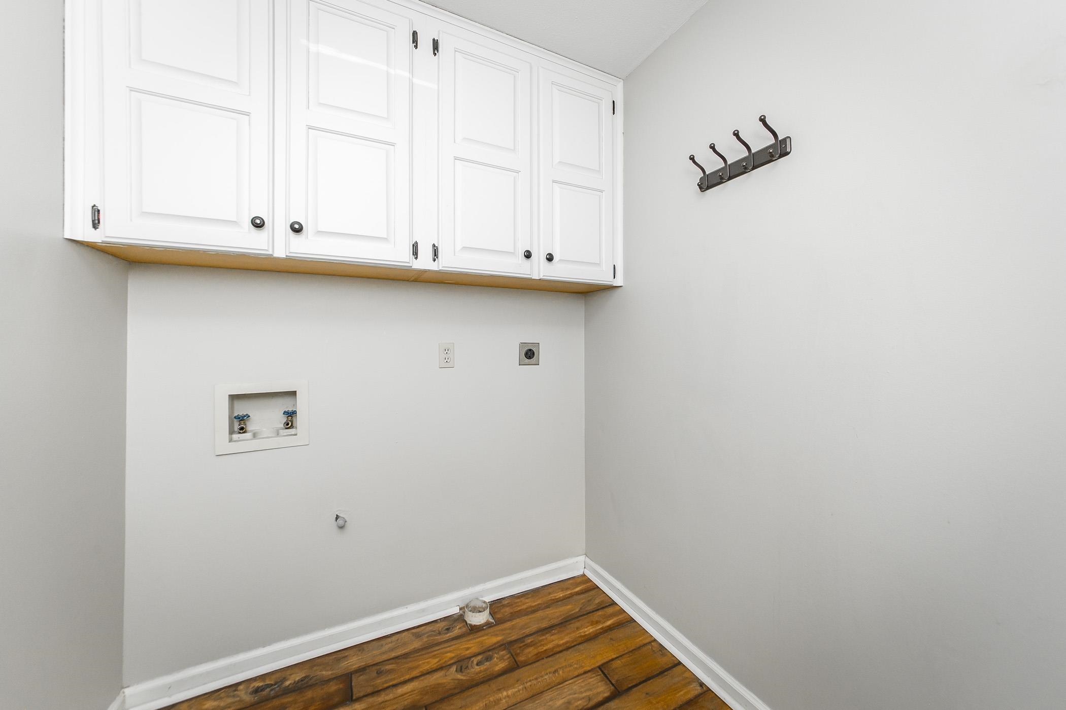 WINDSOR VALLEY ADDN - Residential