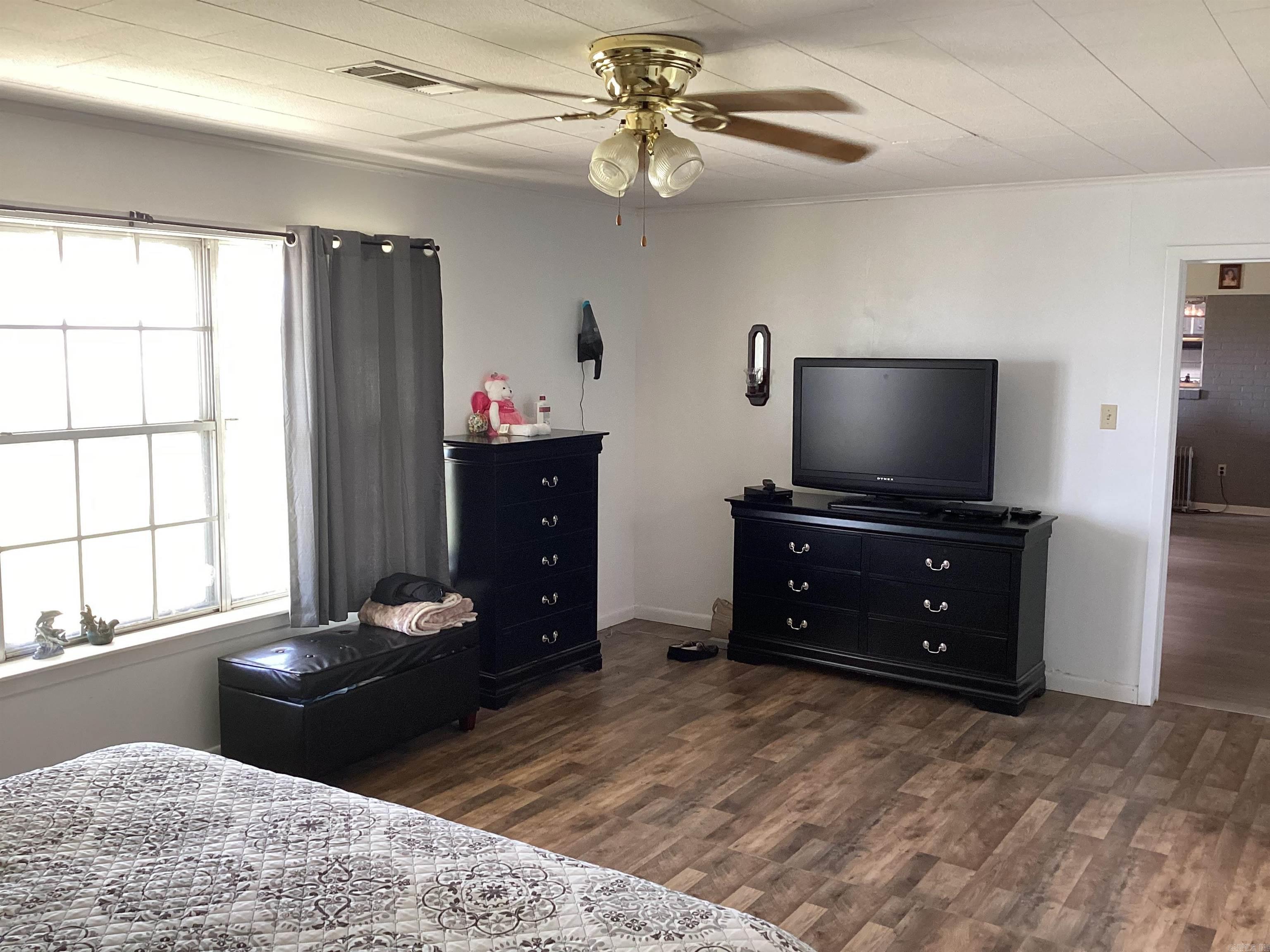 ARKANSAS HGTS - Residential