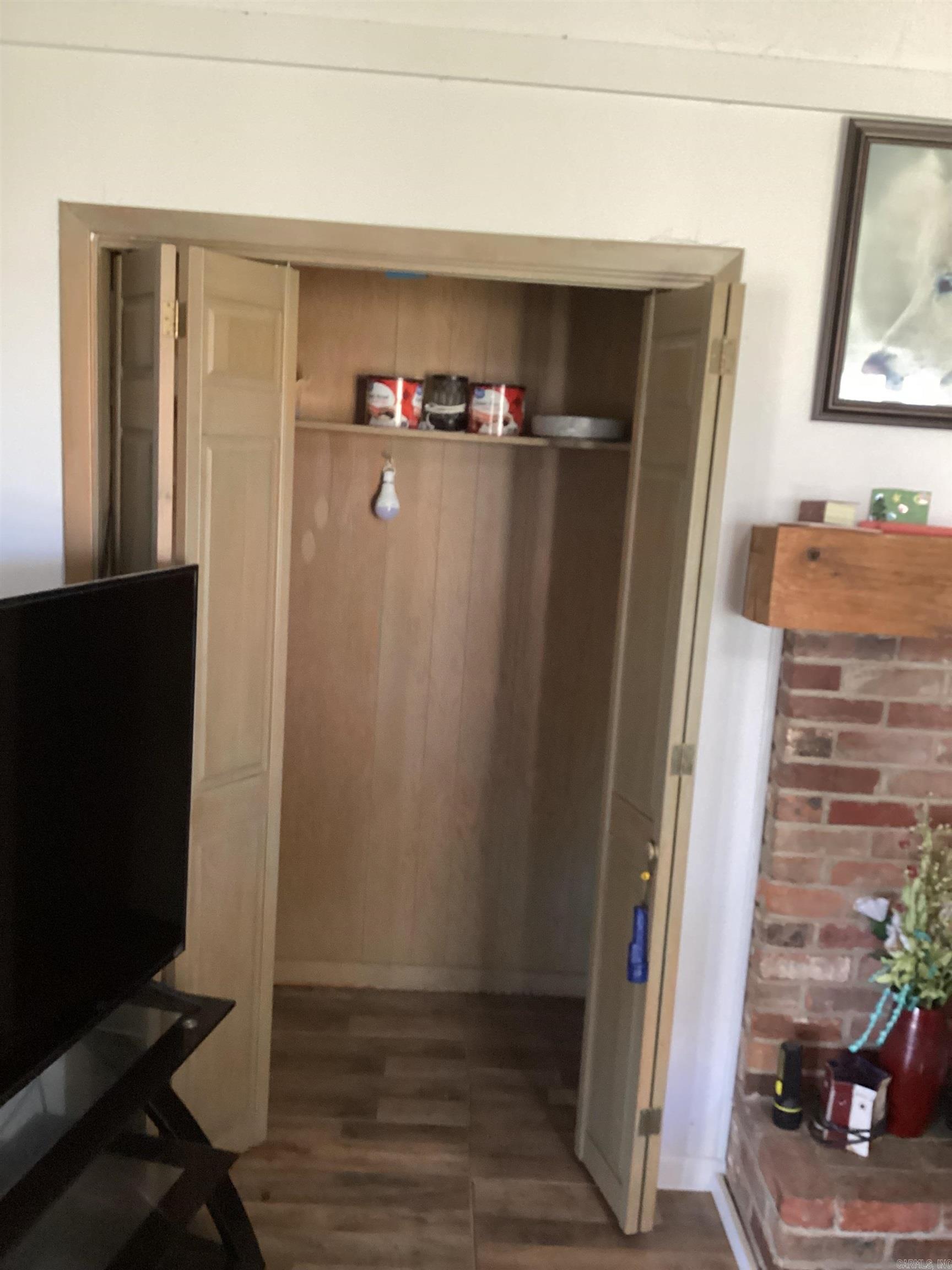 ARKANSAS HGTS - Residential