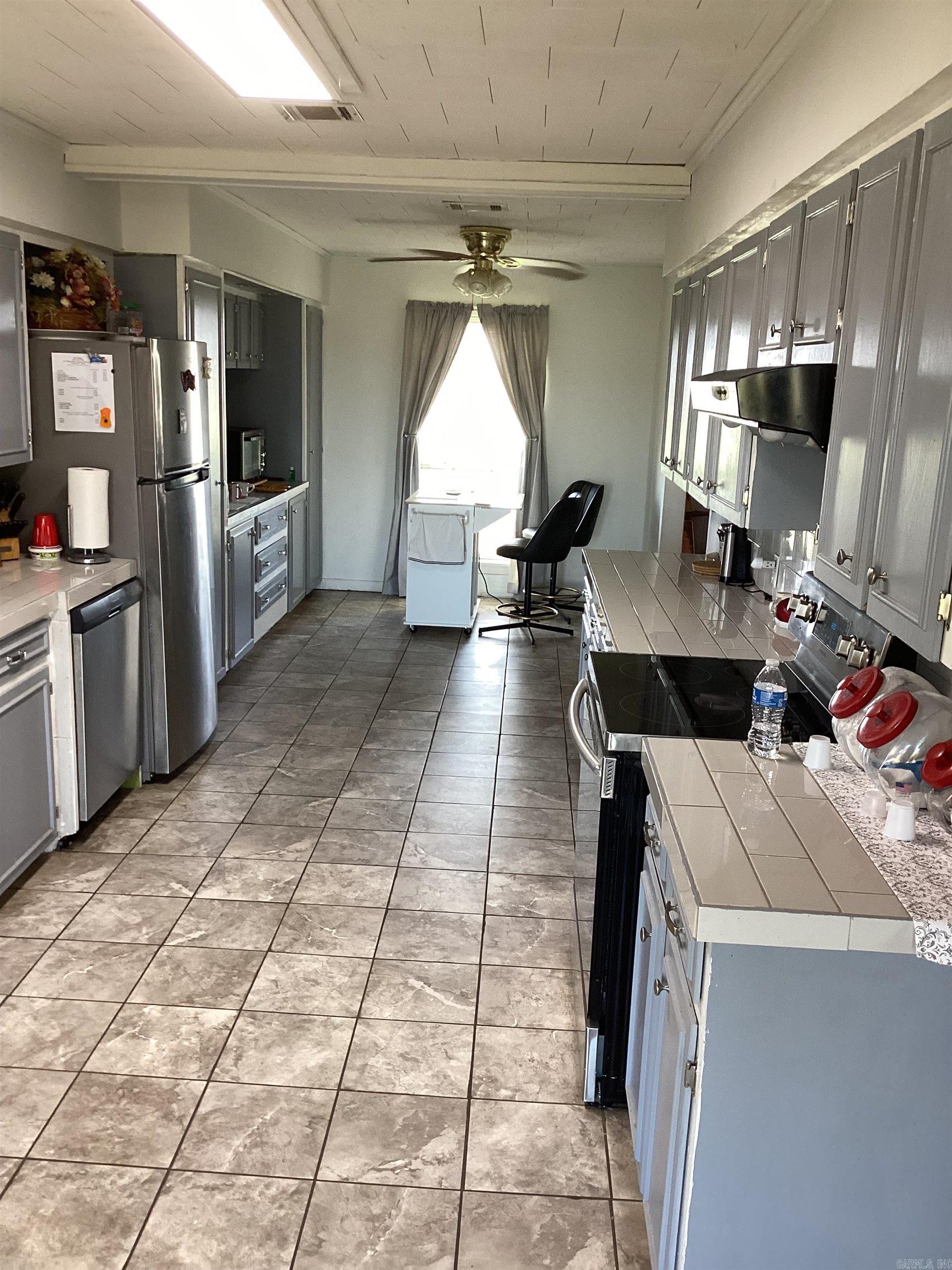 ARKANSAS HGTS - Residential