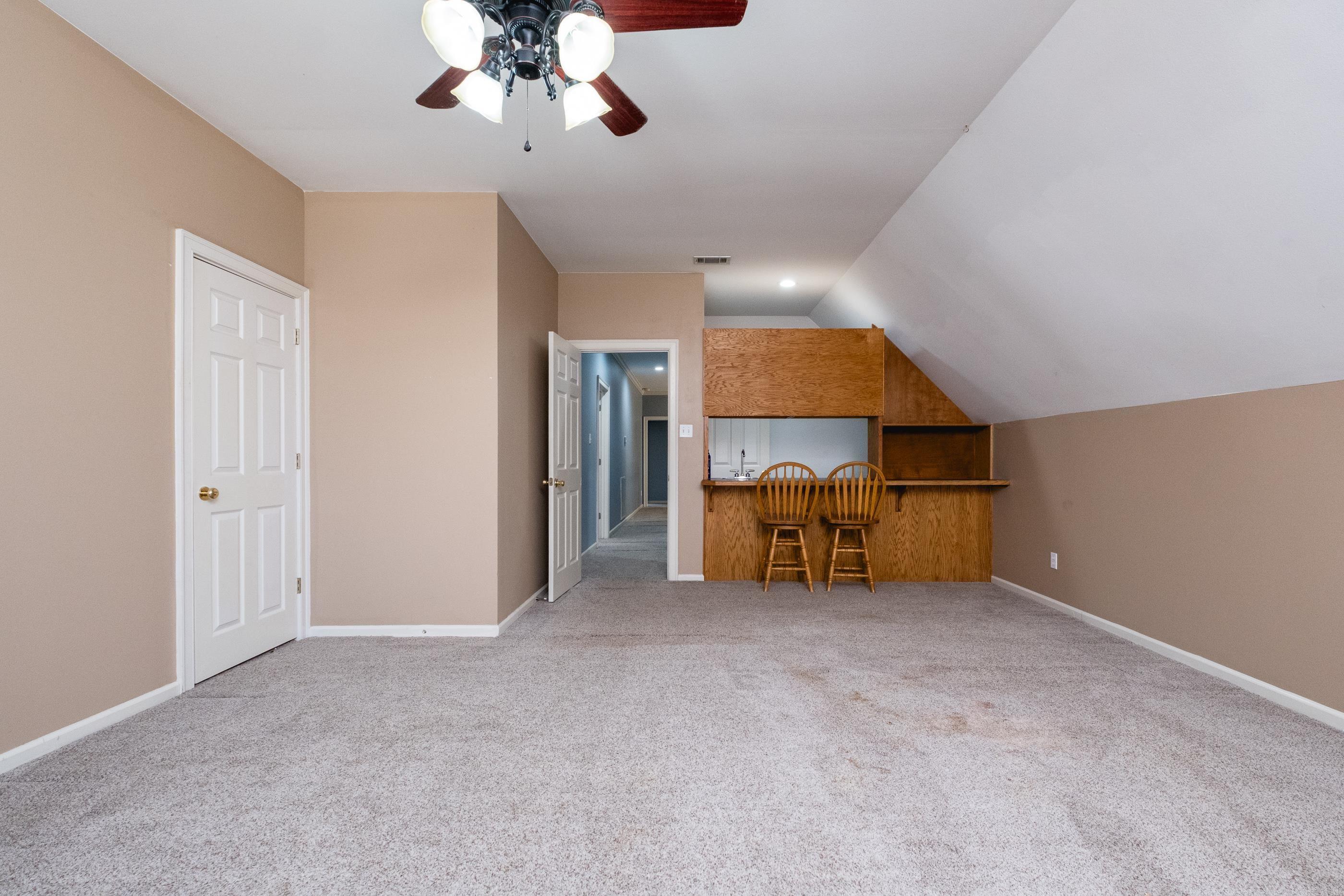 MAUMELLE CLUB MANOR TO CRYSTAL - Residential