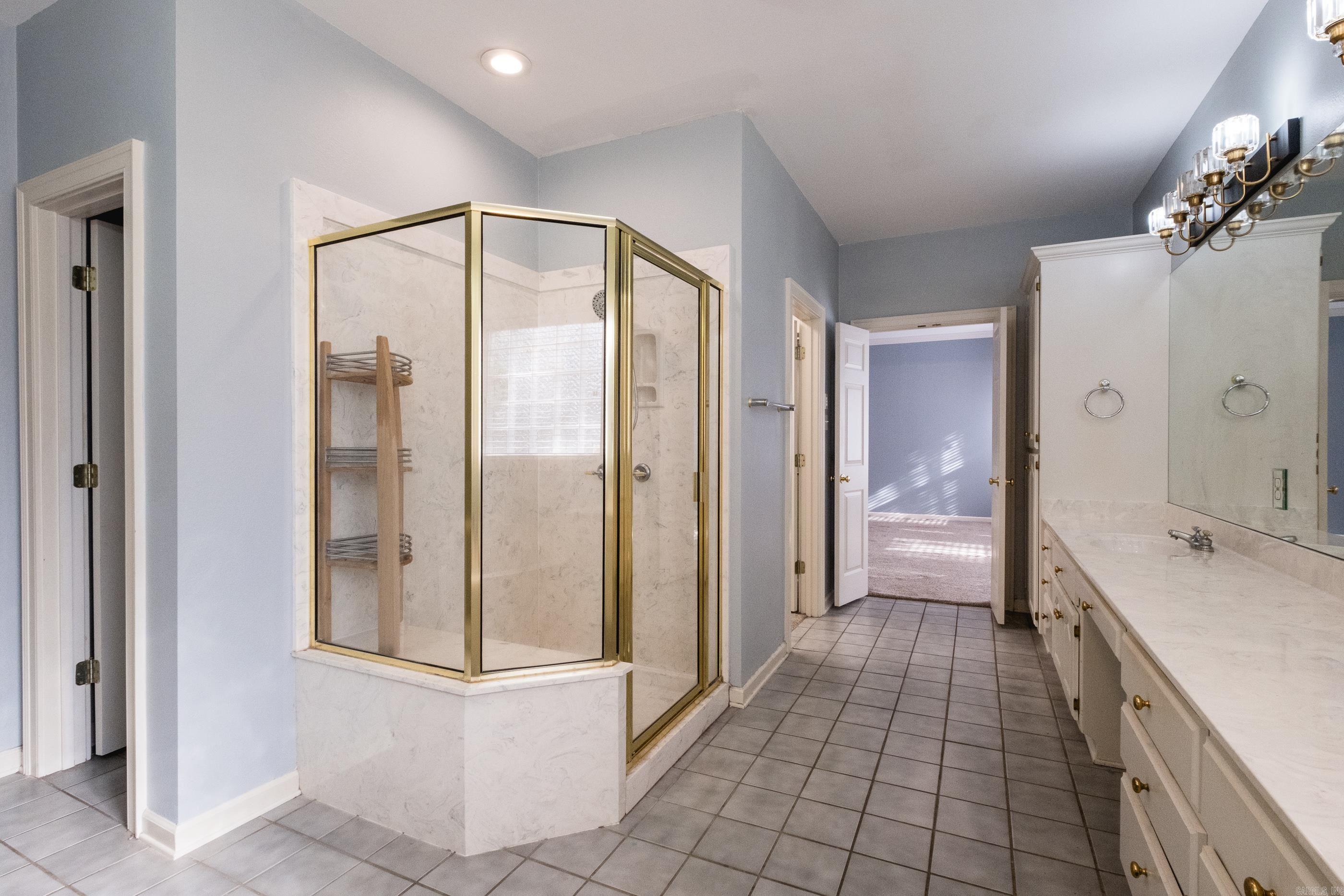 MAUMELLE CLUB MANOR TO CRYSTAL - Residential