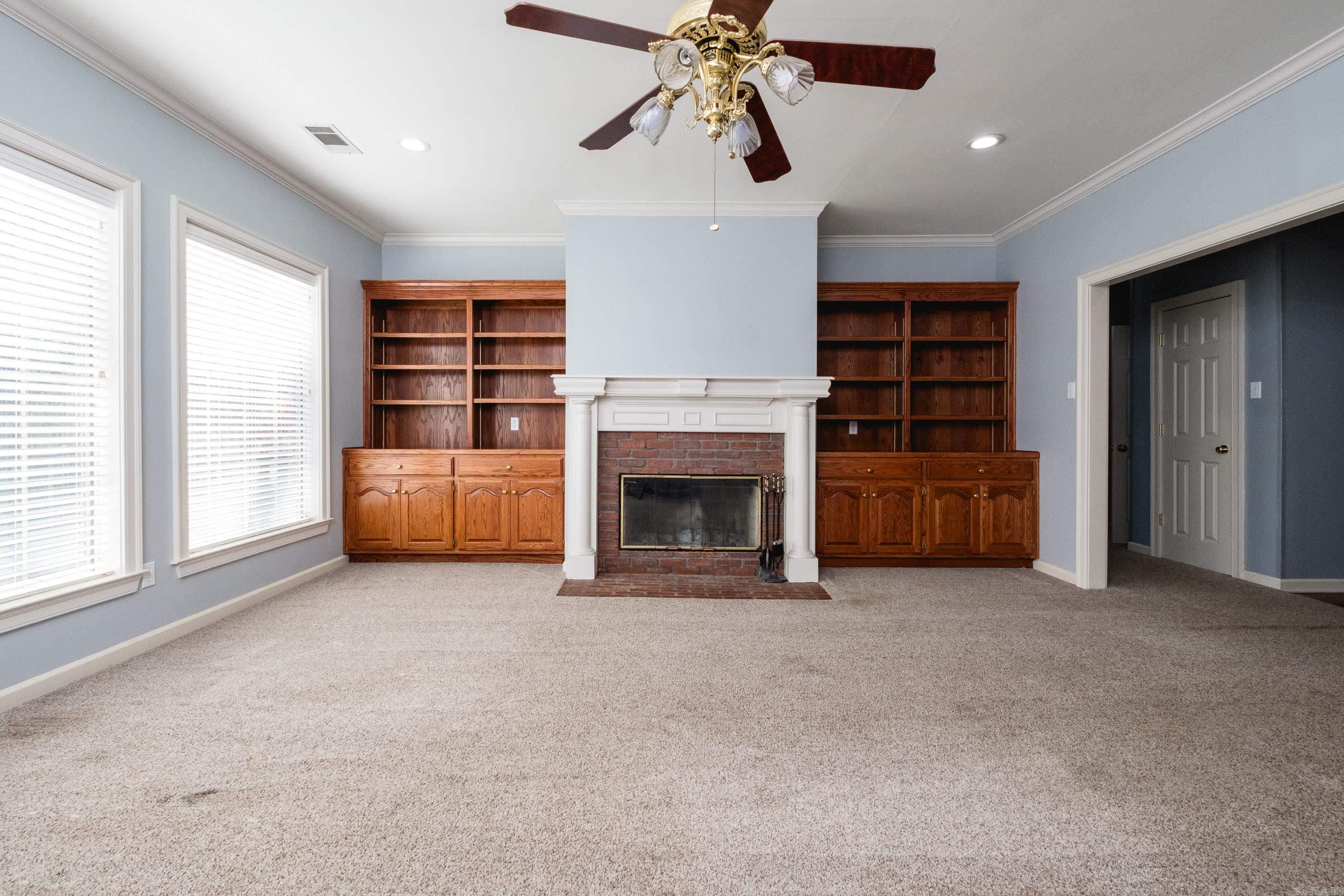 MAUMELLE CLUB MANOR TO CRYSTAL - Residential