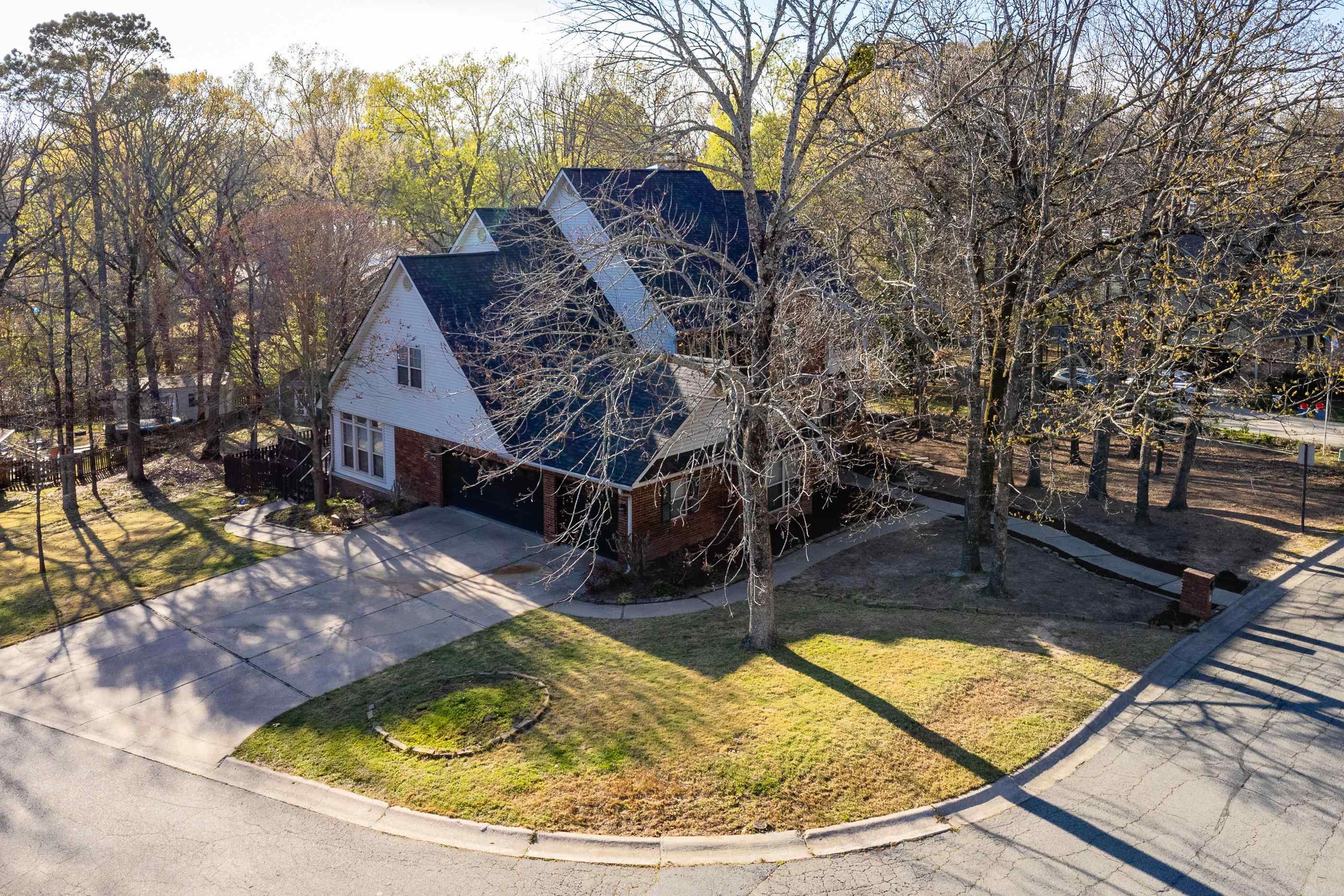 MAUMELLE CLUB MANOR TO CRYSTAL - Residential