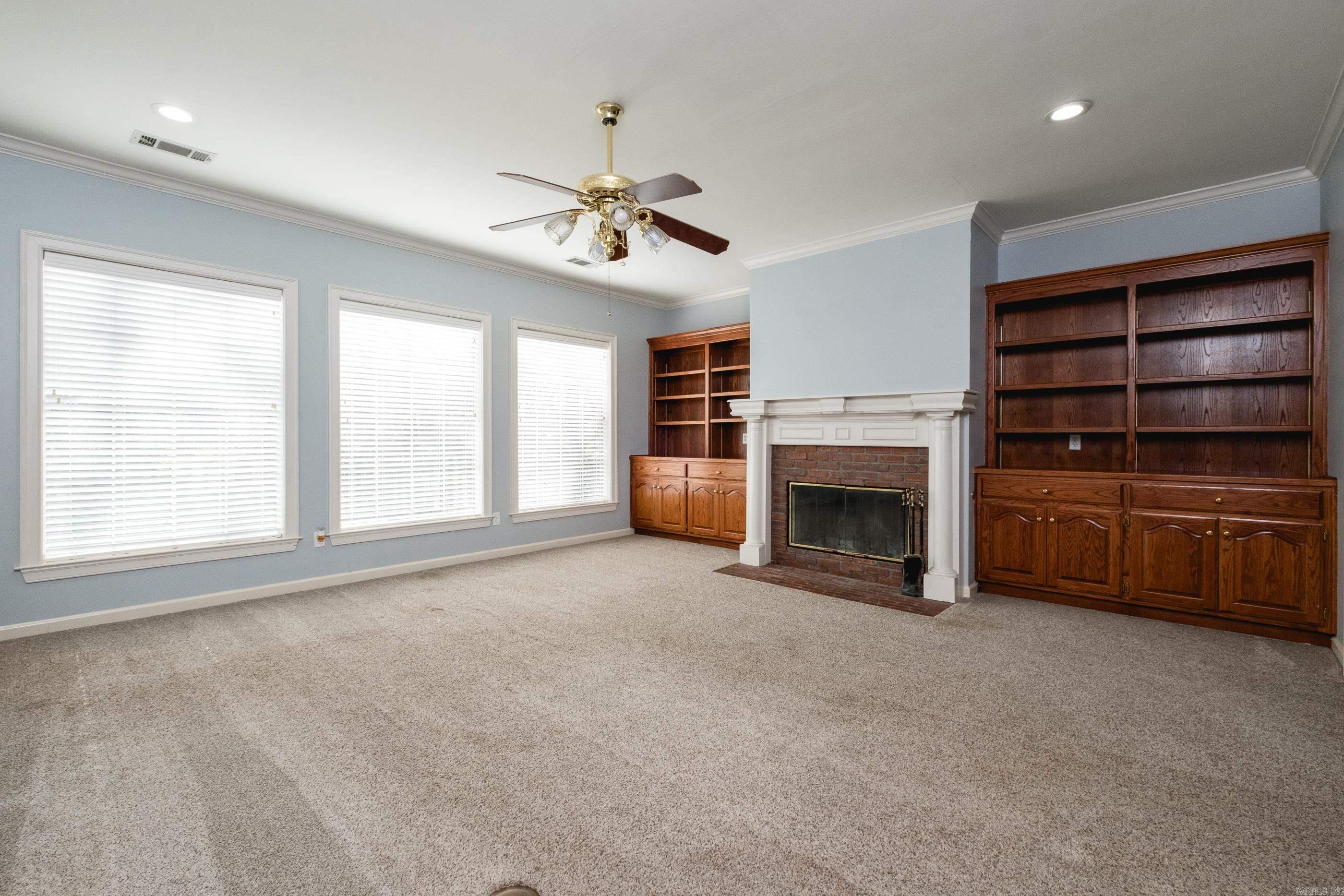 MAUMELLE CLUB MANOR TO CRYSTAL - Residential