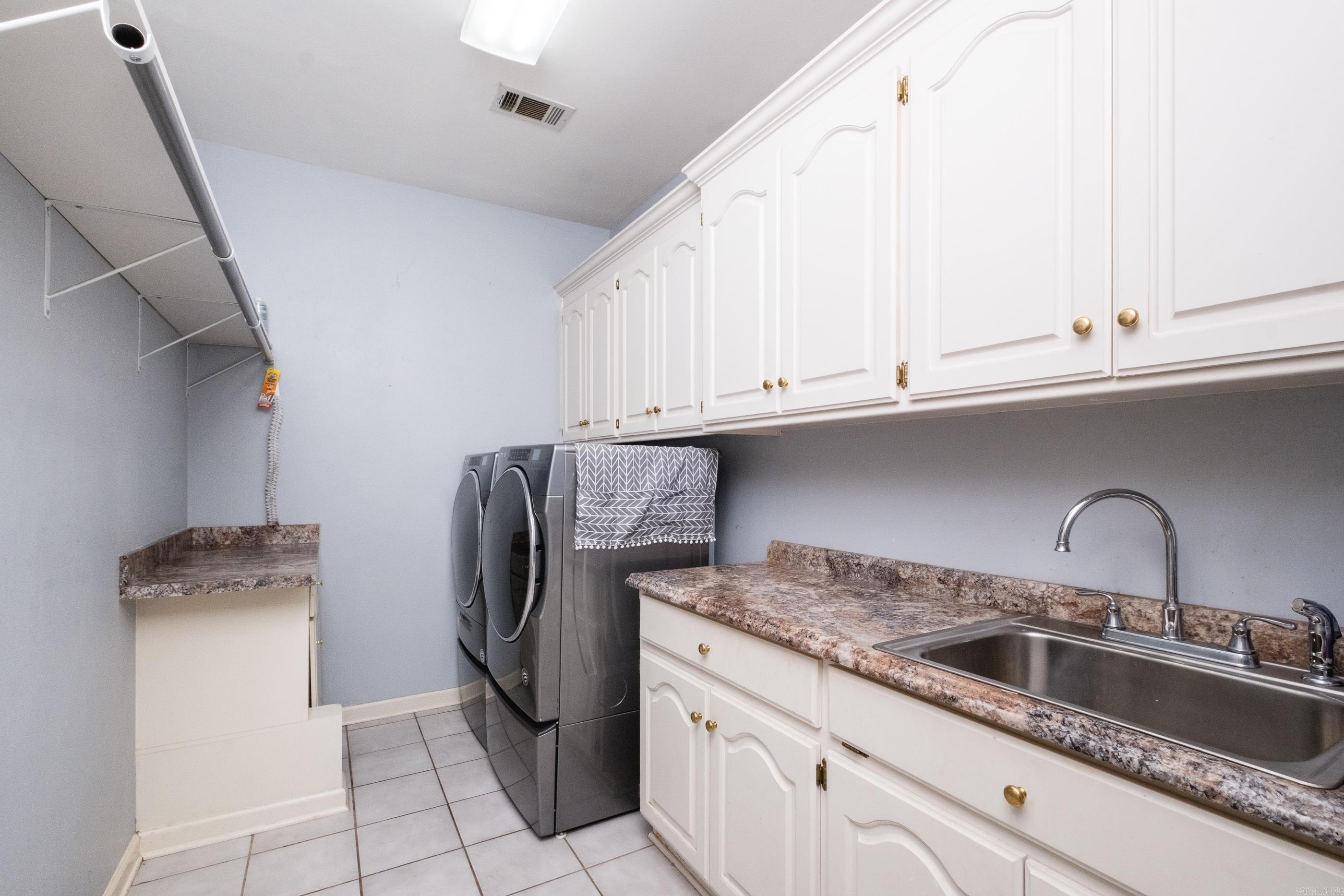 MAUMELLE CLUB MANOR TO CRYSTAL - Residential