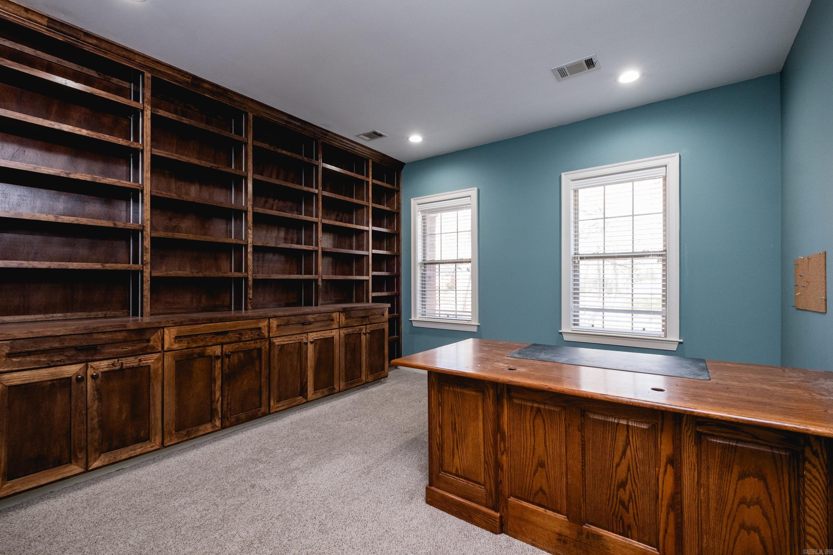 MAUMELLE CLUB MANOR TO CRYSTAL - Residential