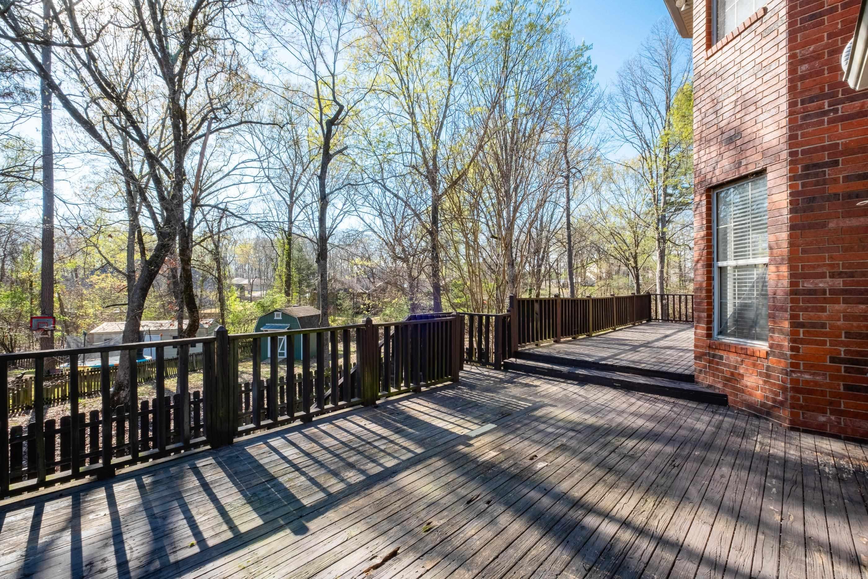 MAUMELLE CLUB MANOR TO CRYSTAL - Residential