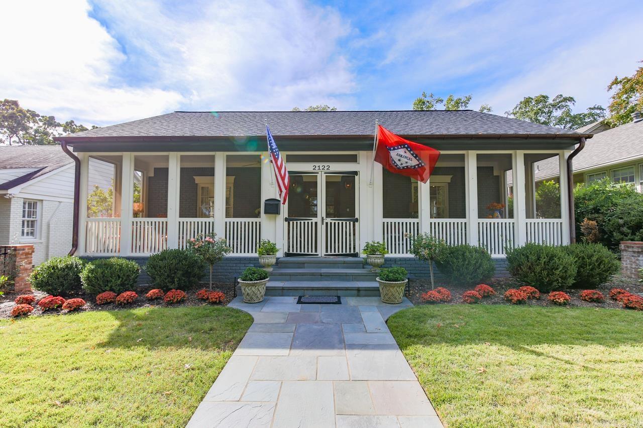 Fantastic one level completely remodeled in 2017 from head to toe. All the amenities and easy living. Outstanding appliances, generator, 2 wood burning fireplaces, book shelves and charm galore! Walk up storage with huge heat and cooled room. One bath is handicapped accessible. Wonderful home. Perfect to entertain.
