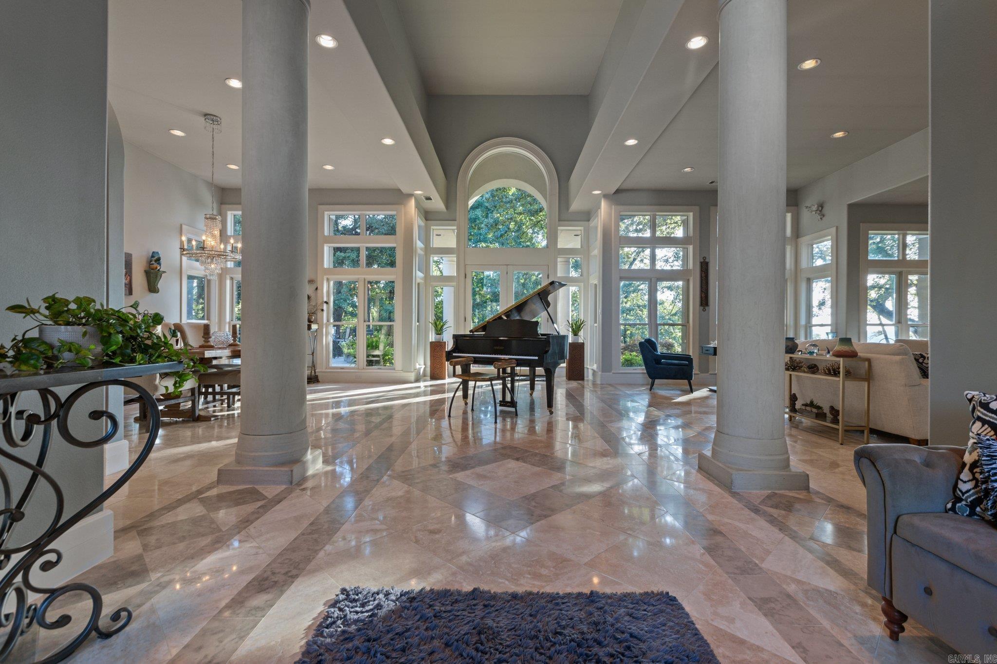 River Oaks Pointe - Residential