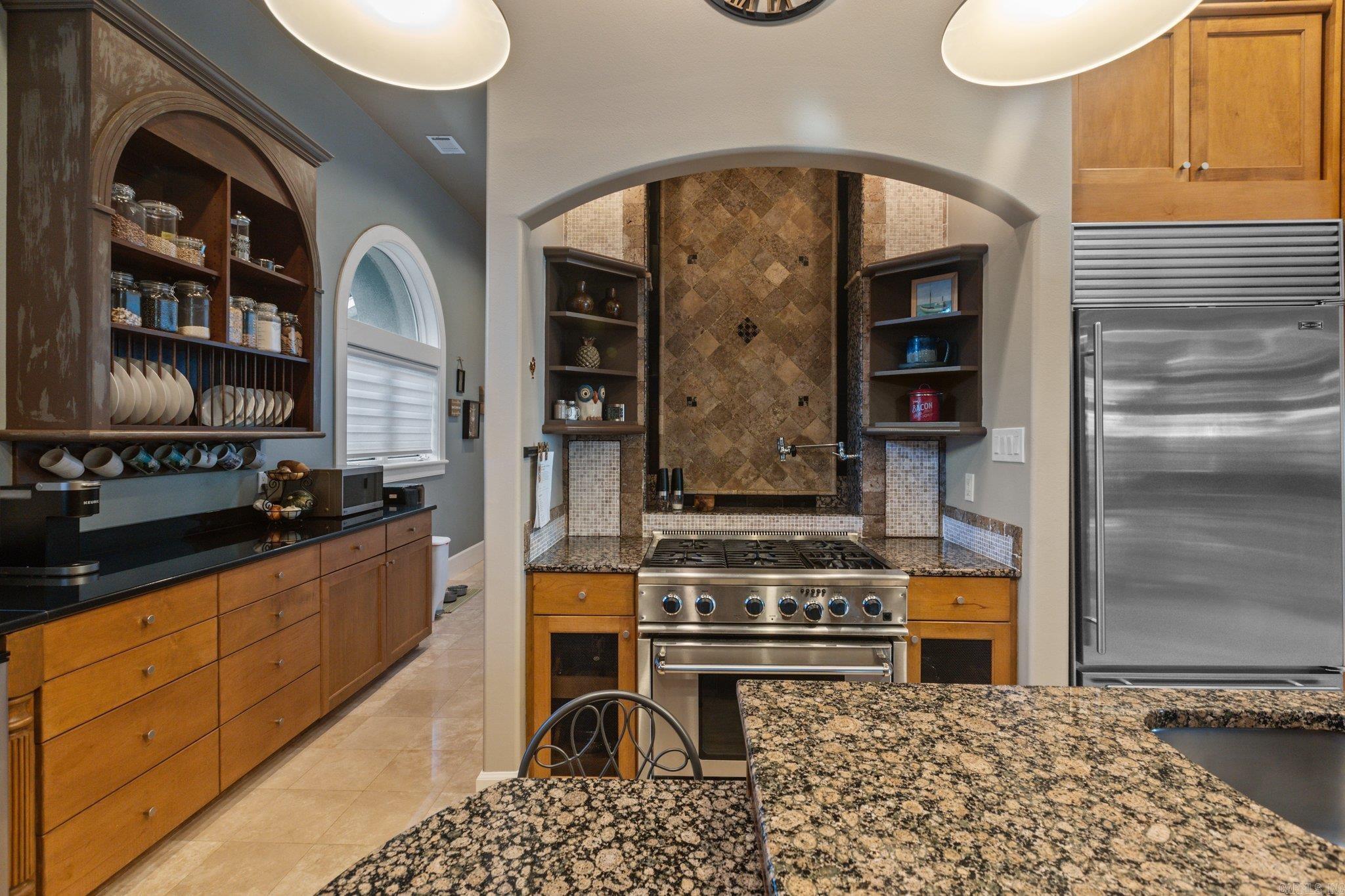 River Oaks Pointe - Residential