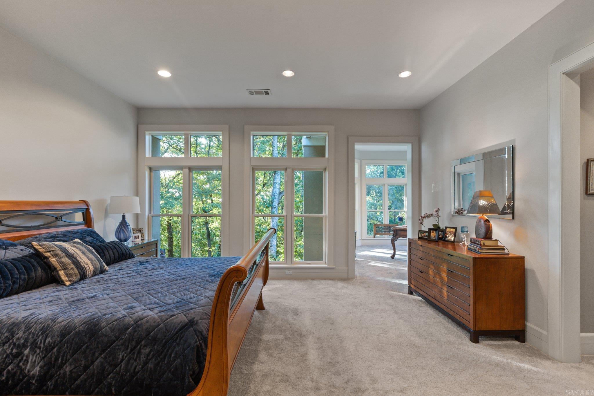 River Oaks Pointe - Residential