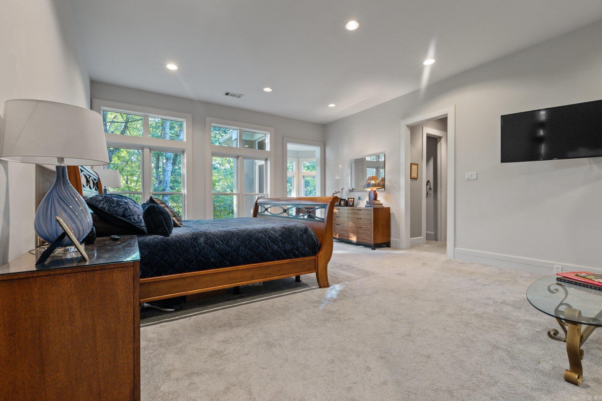 River Oaks Pointe - Residential