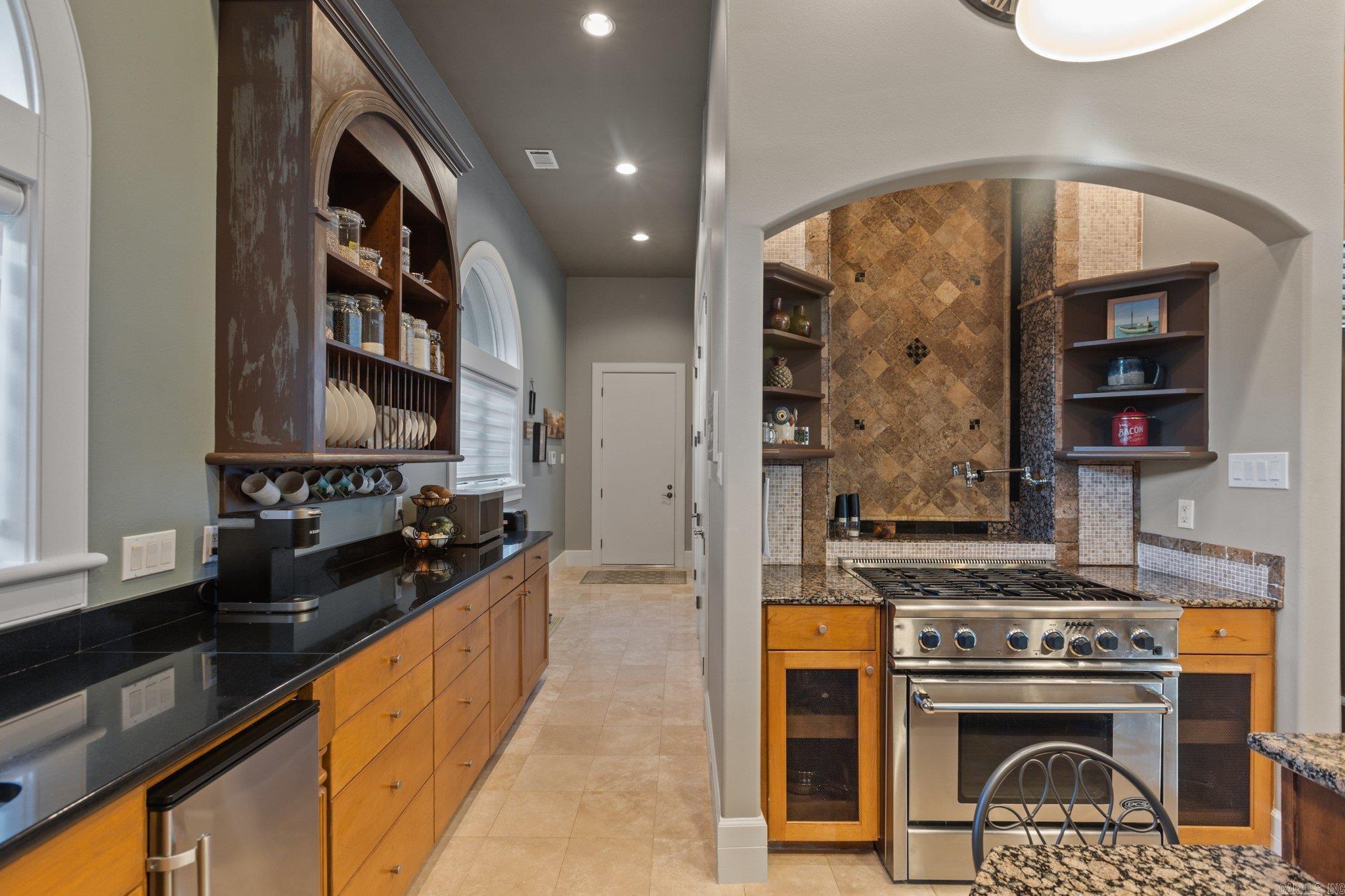 River Oaks Pointe - Residential