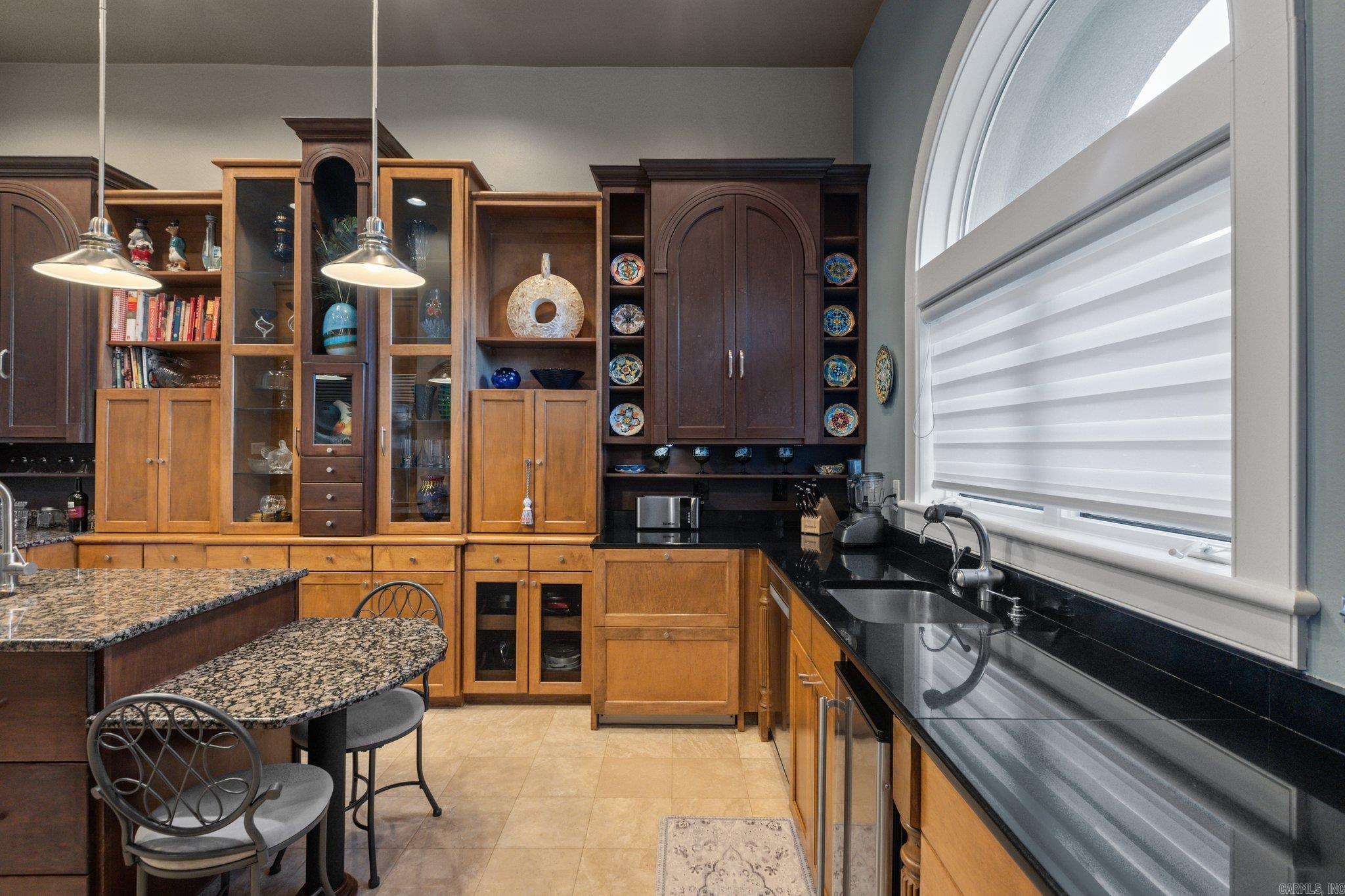River Oaks Pointe - Residential